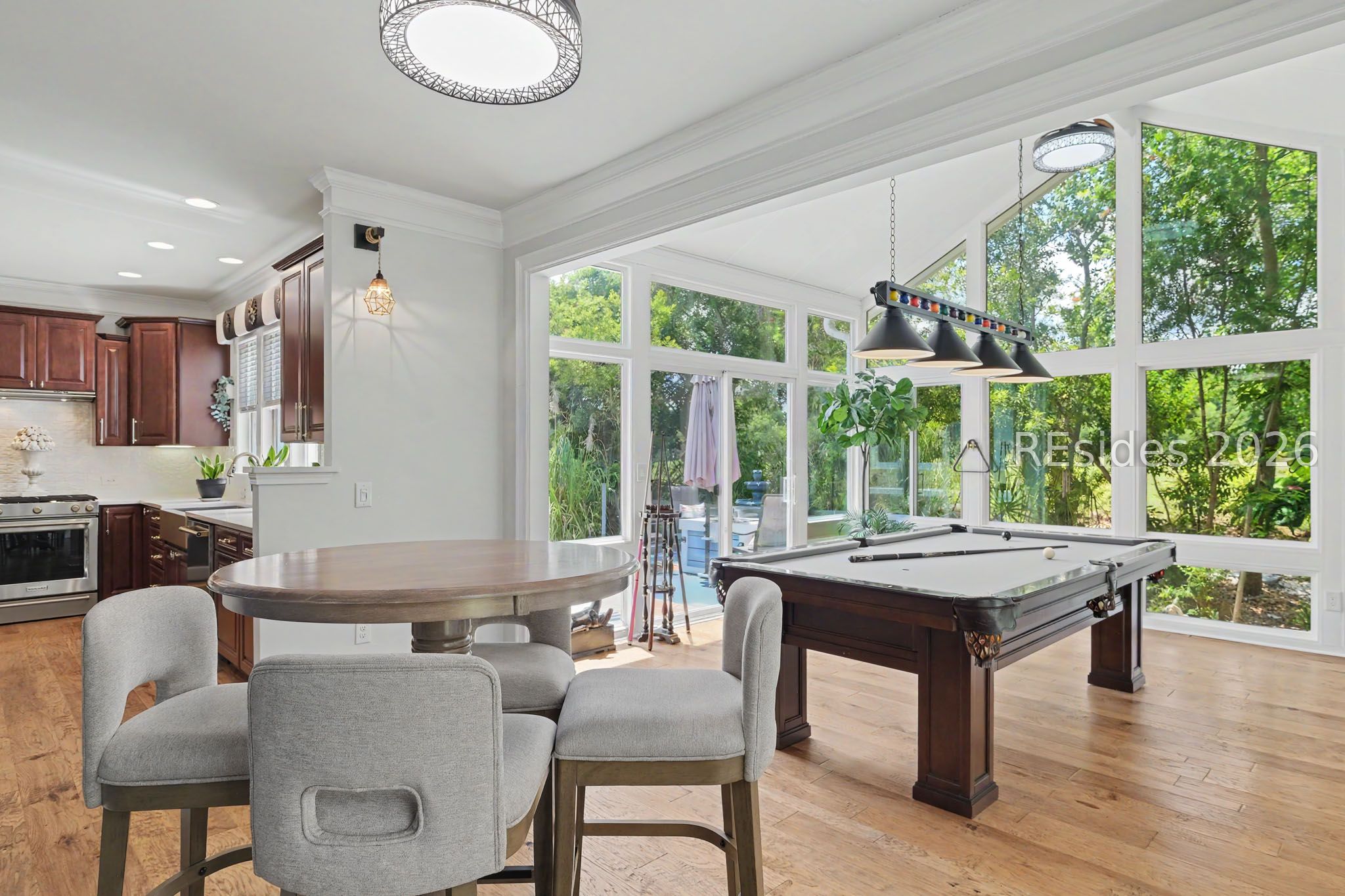 129 Kings Creek Drive