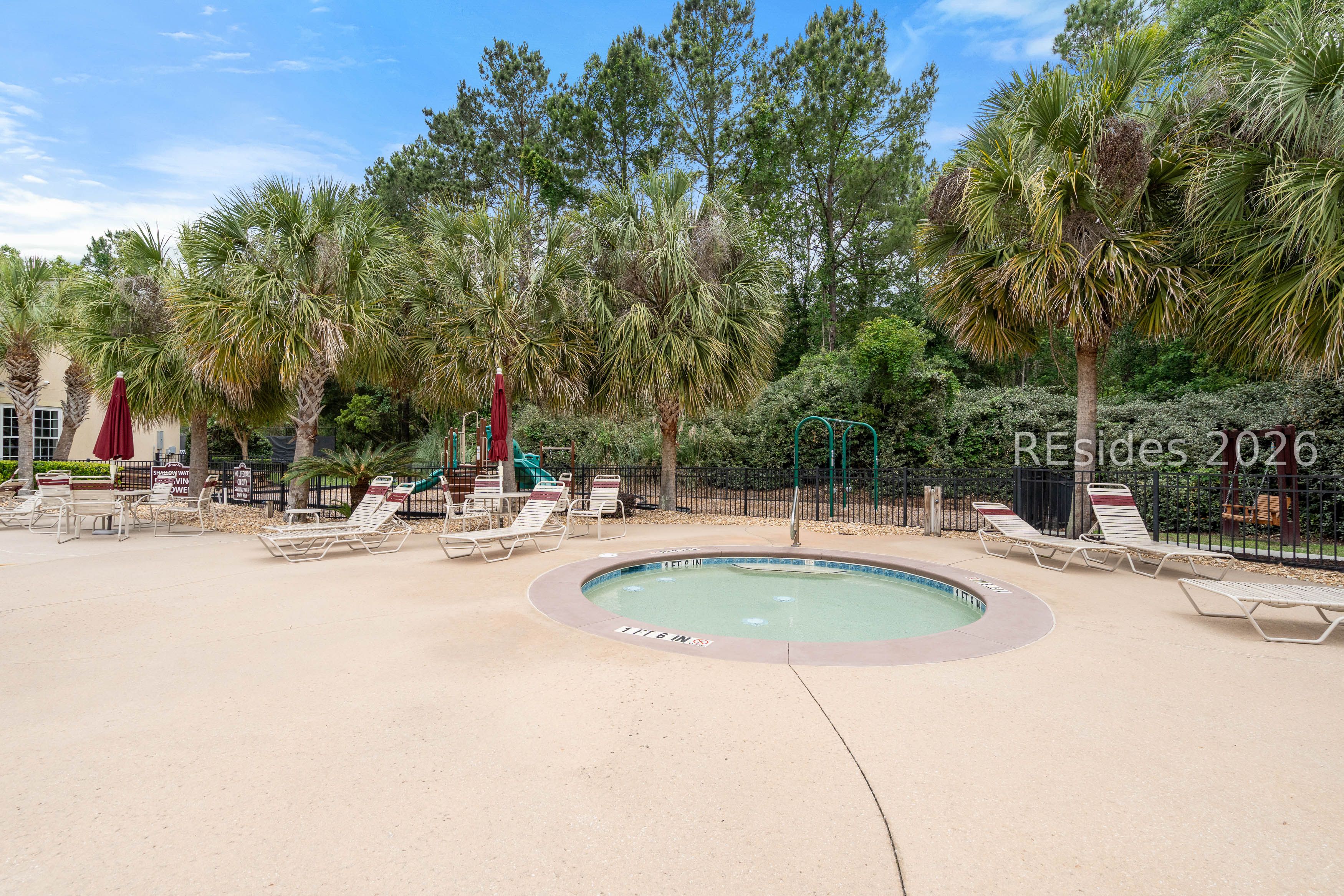77 Bainbridge Way