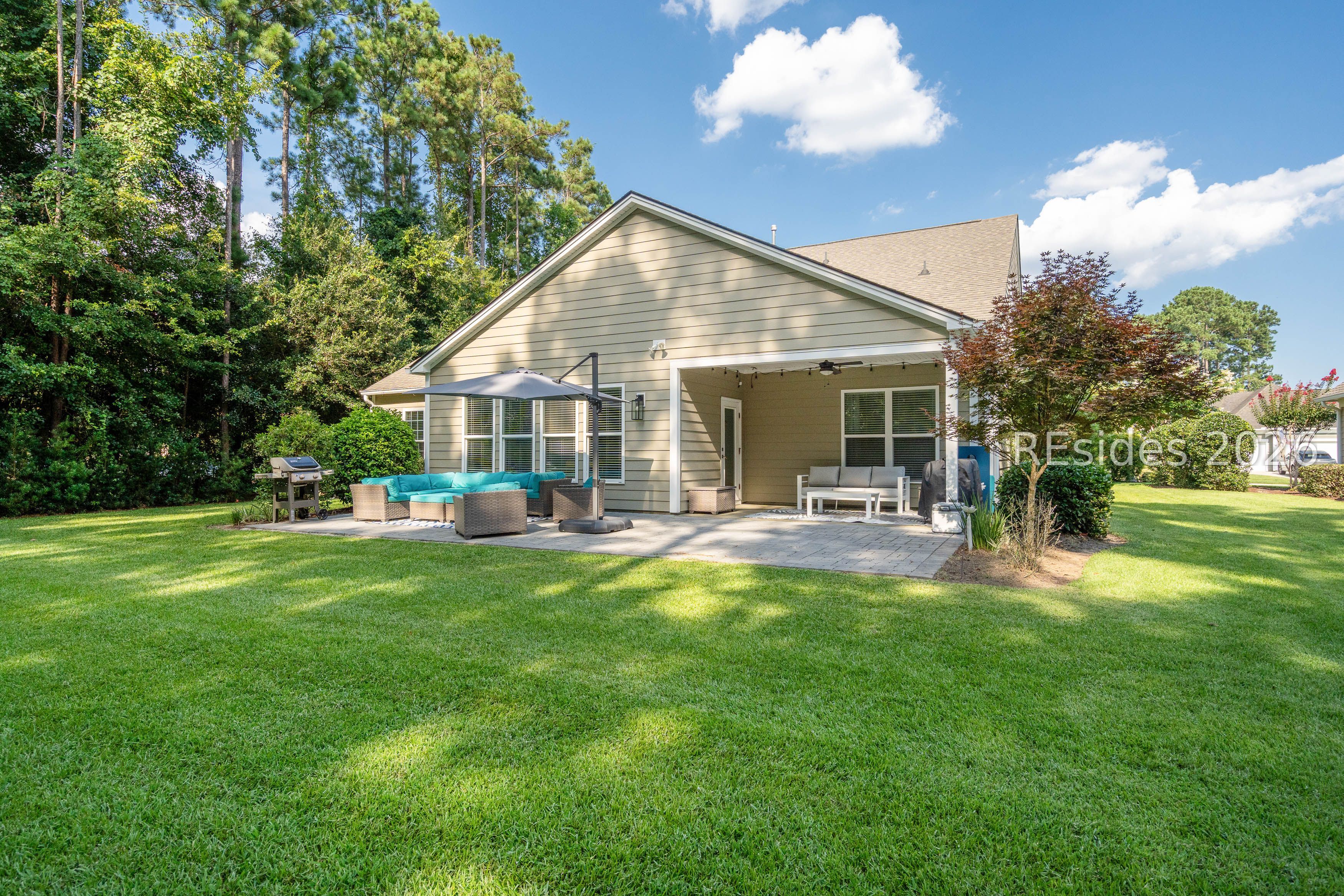 77 Bainbridge Way