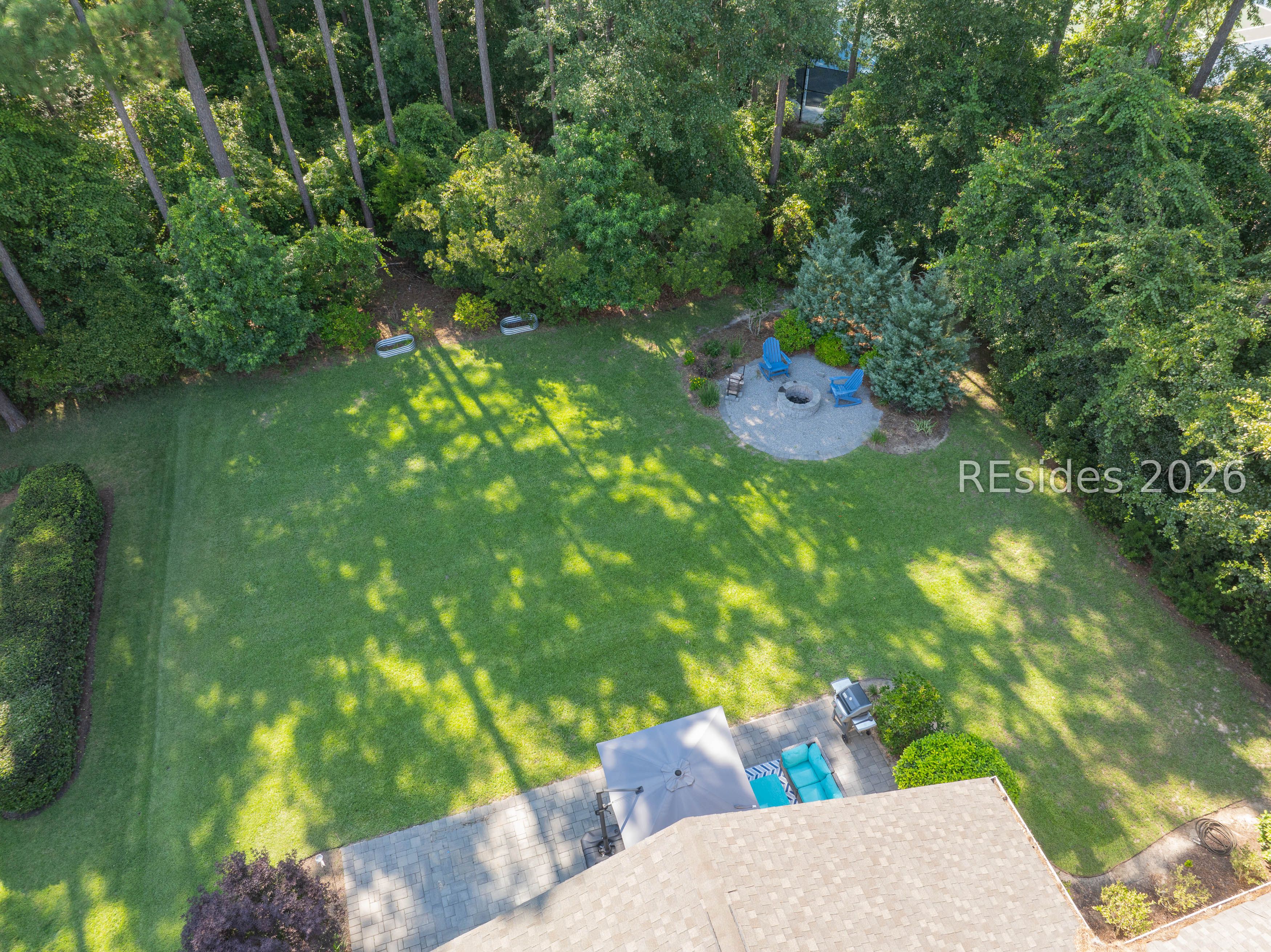 77 Bainbridge Way