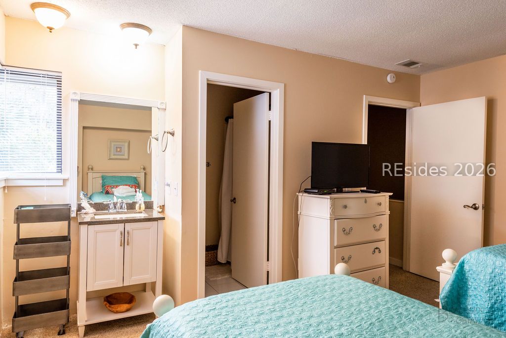 36 Deallyon Avenue Unit: 74