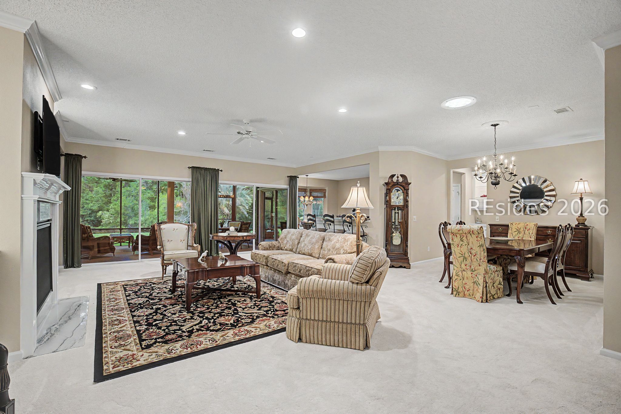 10 Amaryllis Lane