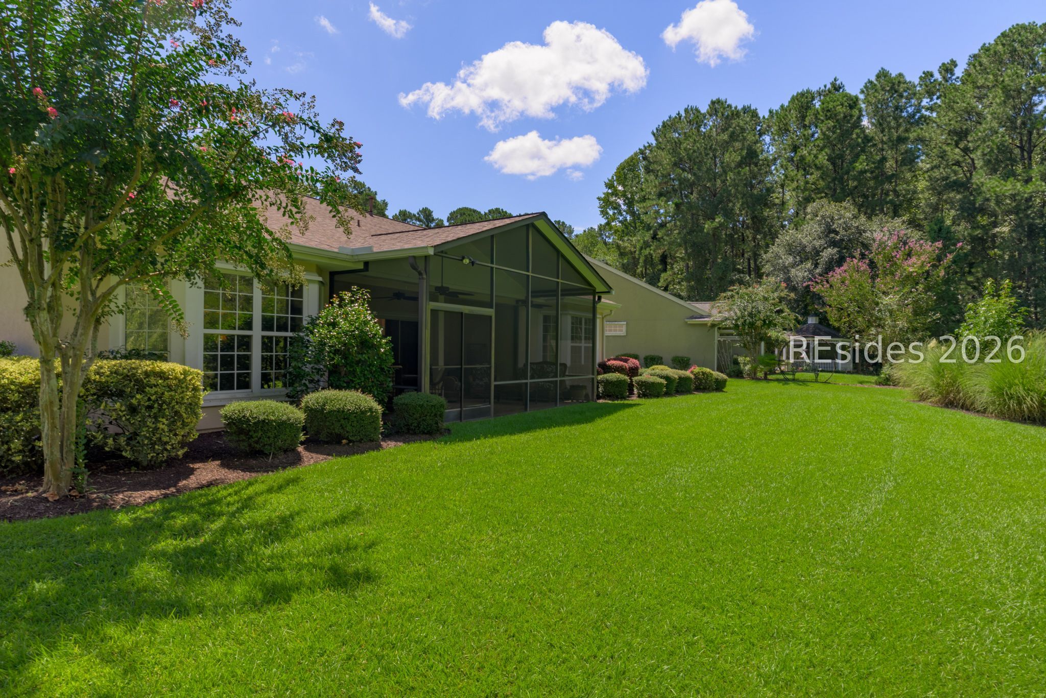 10 Amaryllis Lane