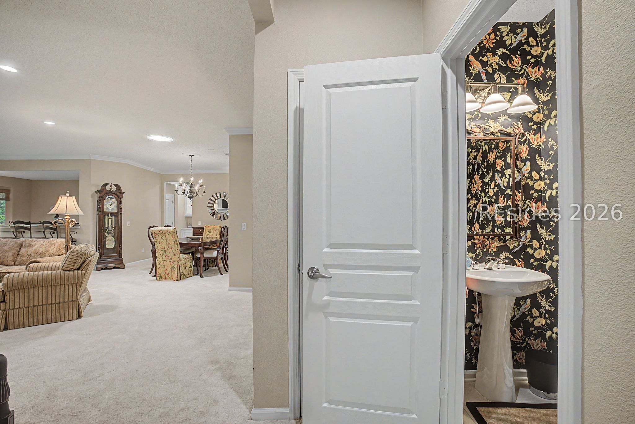 10 Amaryllis Lane