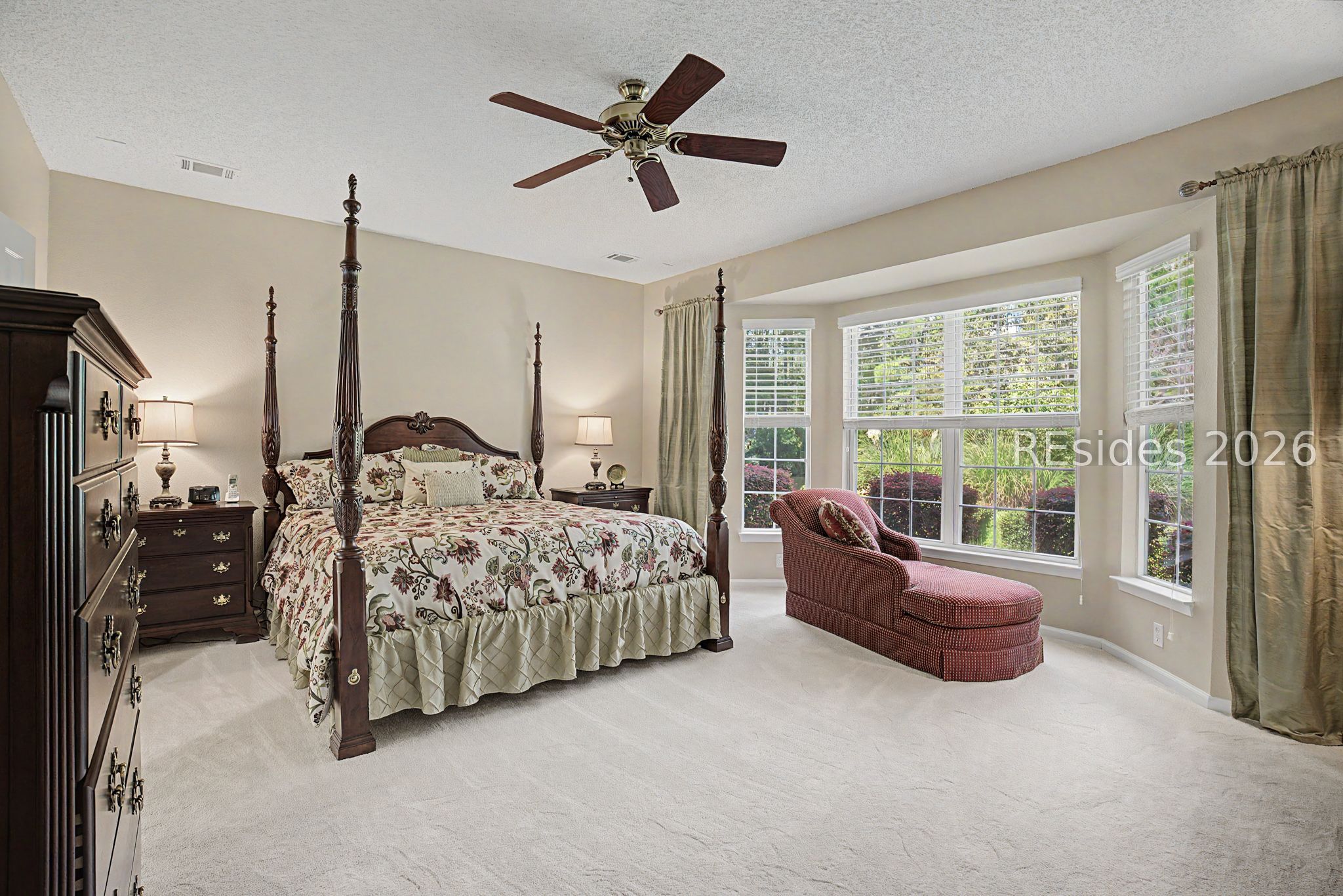 10 Amaryllis Lane