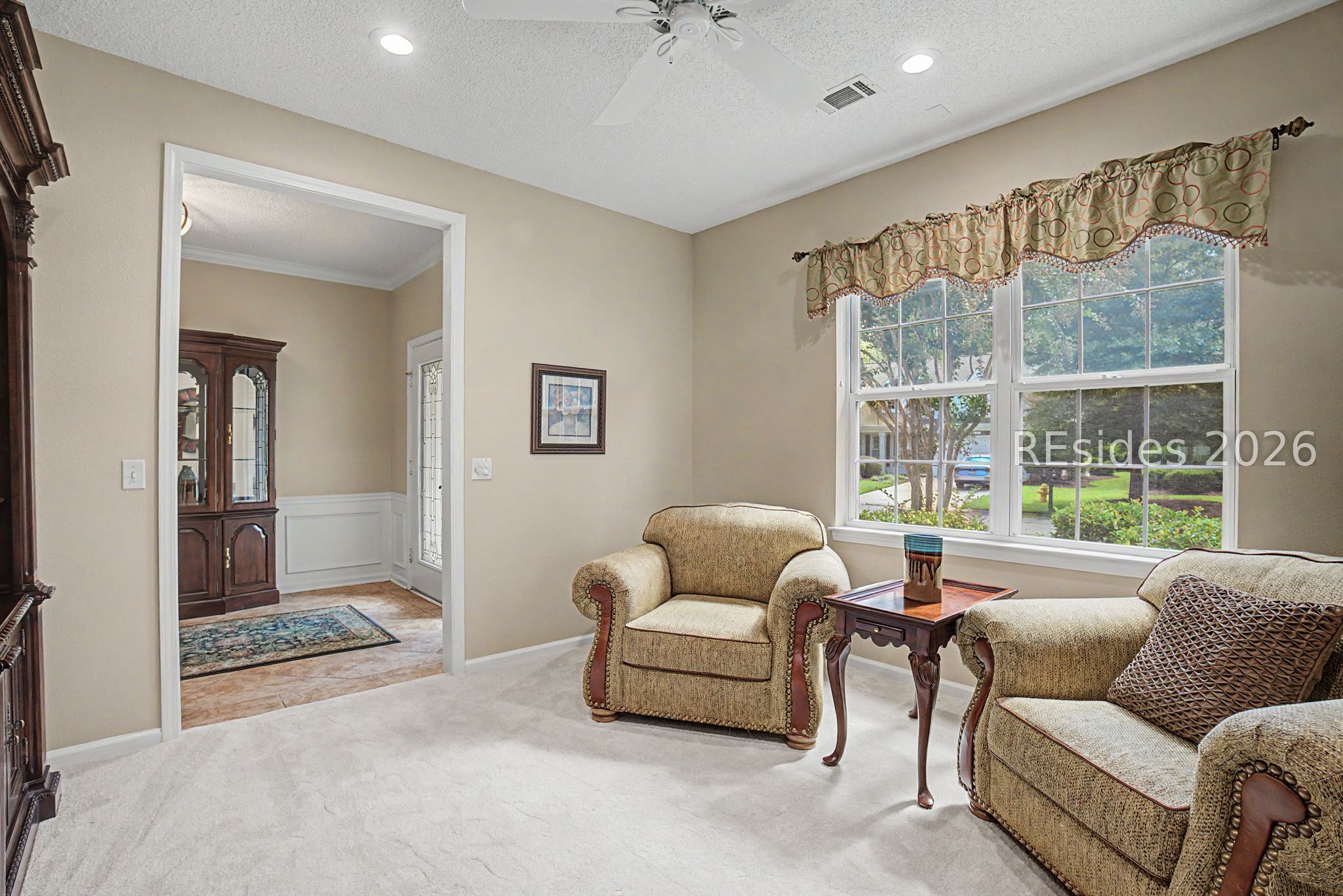 10 Amaryllis Lane