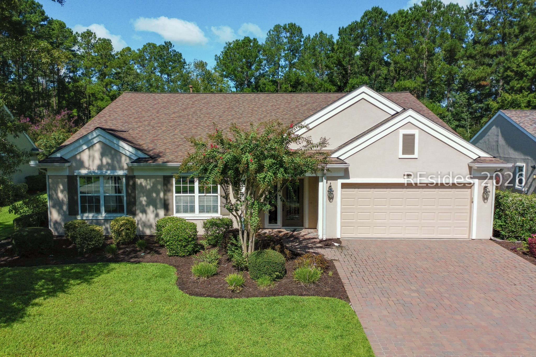 10 Amaryllis Lane