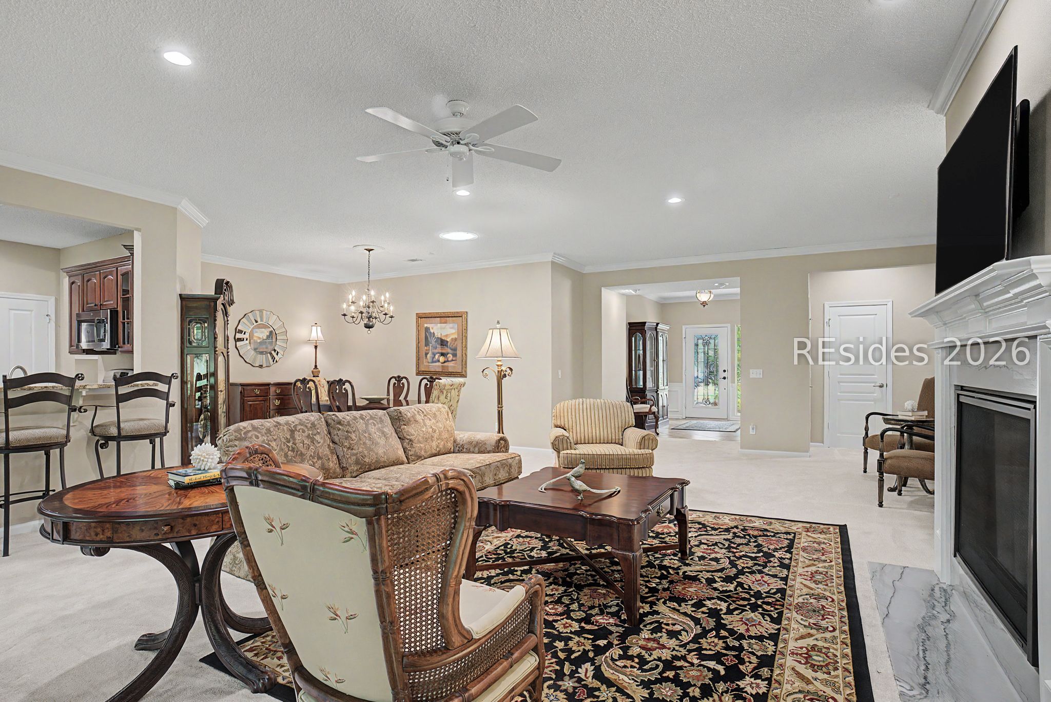 10 Amaryllis Lane