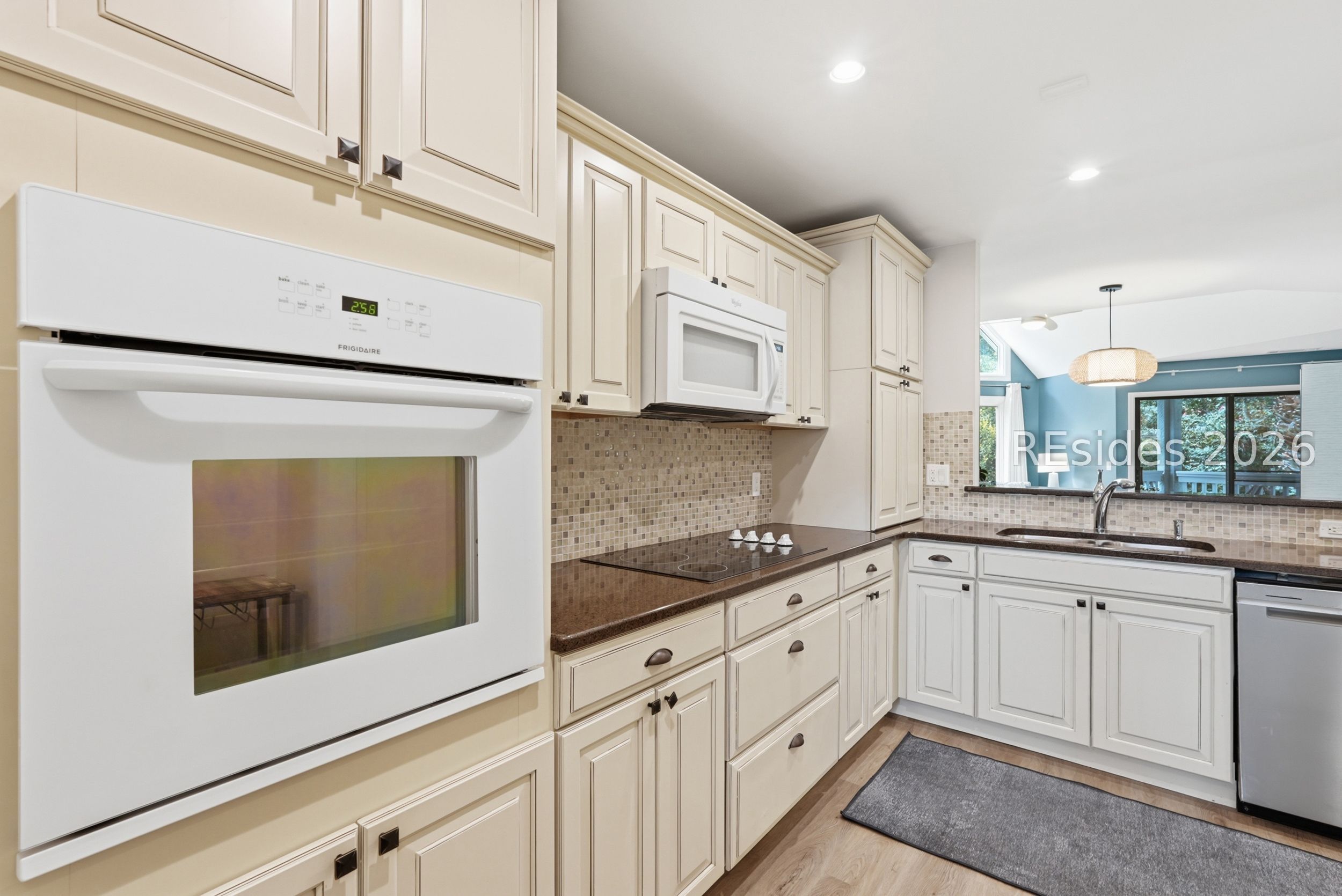 100 Colonnade Drive Unit: 144