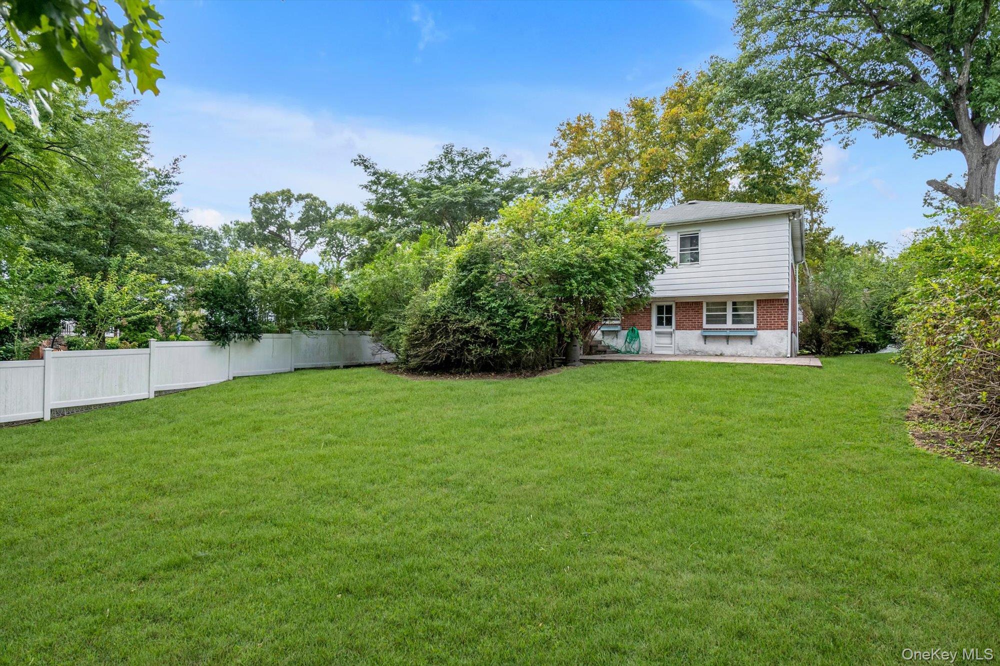 64 Morewood Oaks