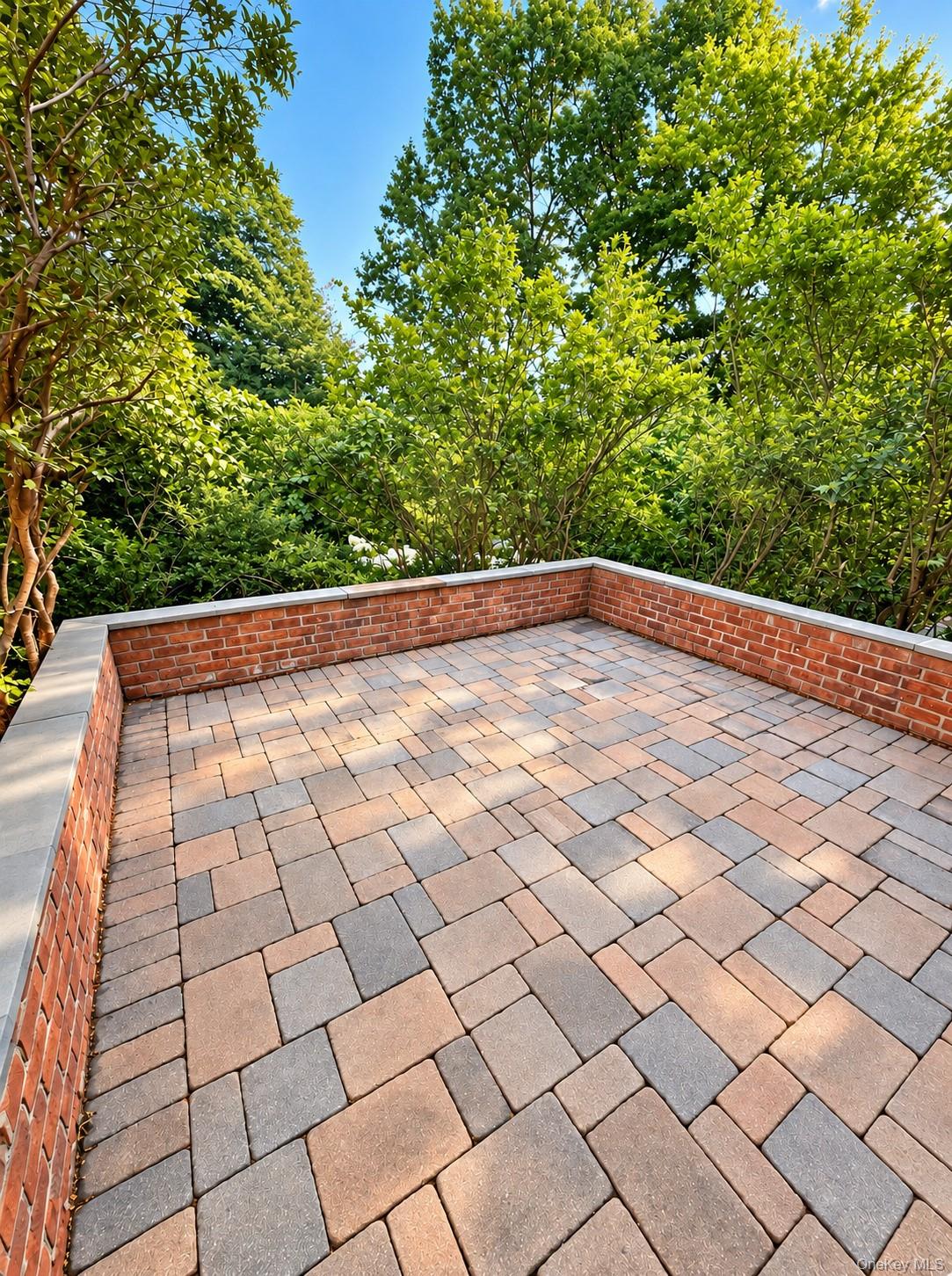 64 Morewood Oaks