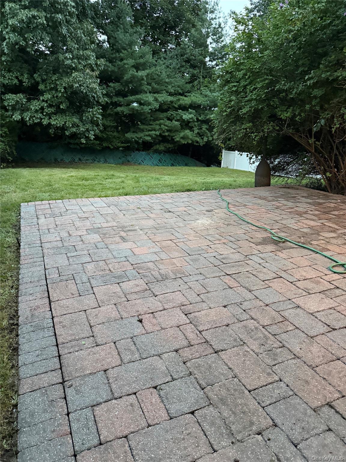 64 Morewood Oaks