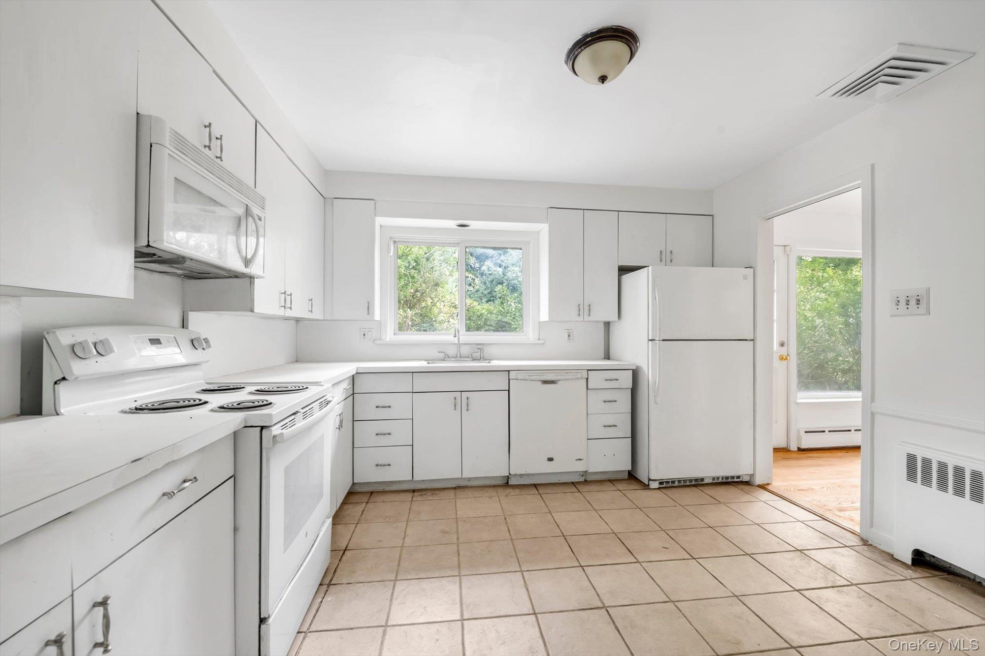 64 Morewood Oaks