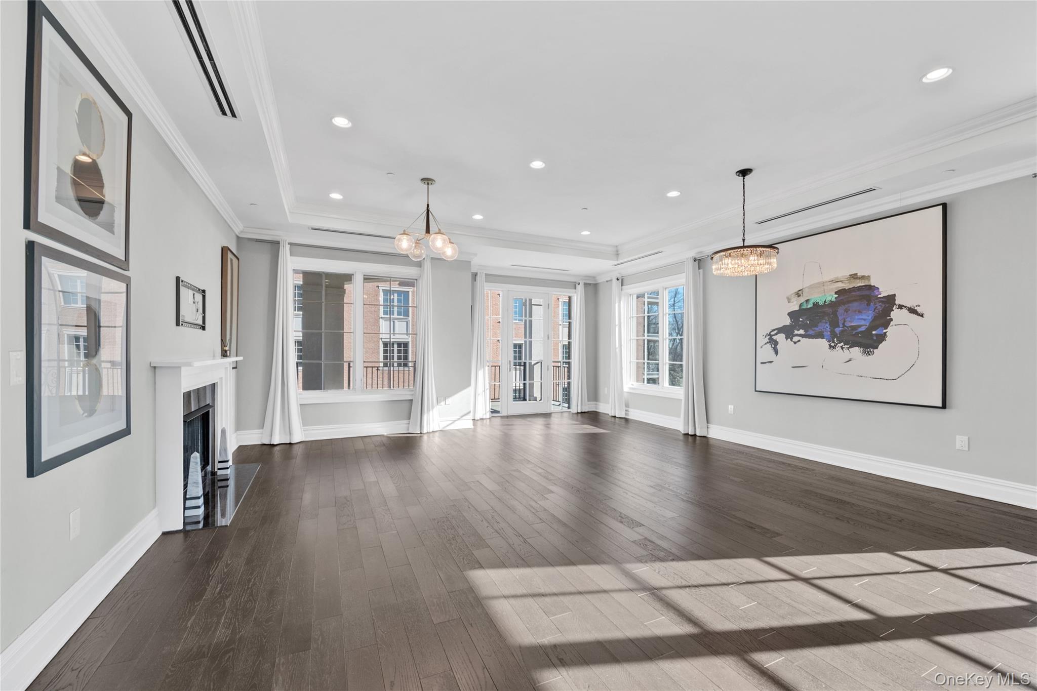 5000 Royal Court Unit: 5114