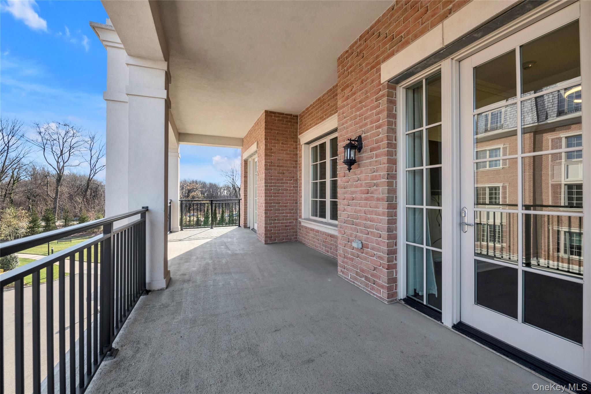 5000 Royal Court Unit: 5114