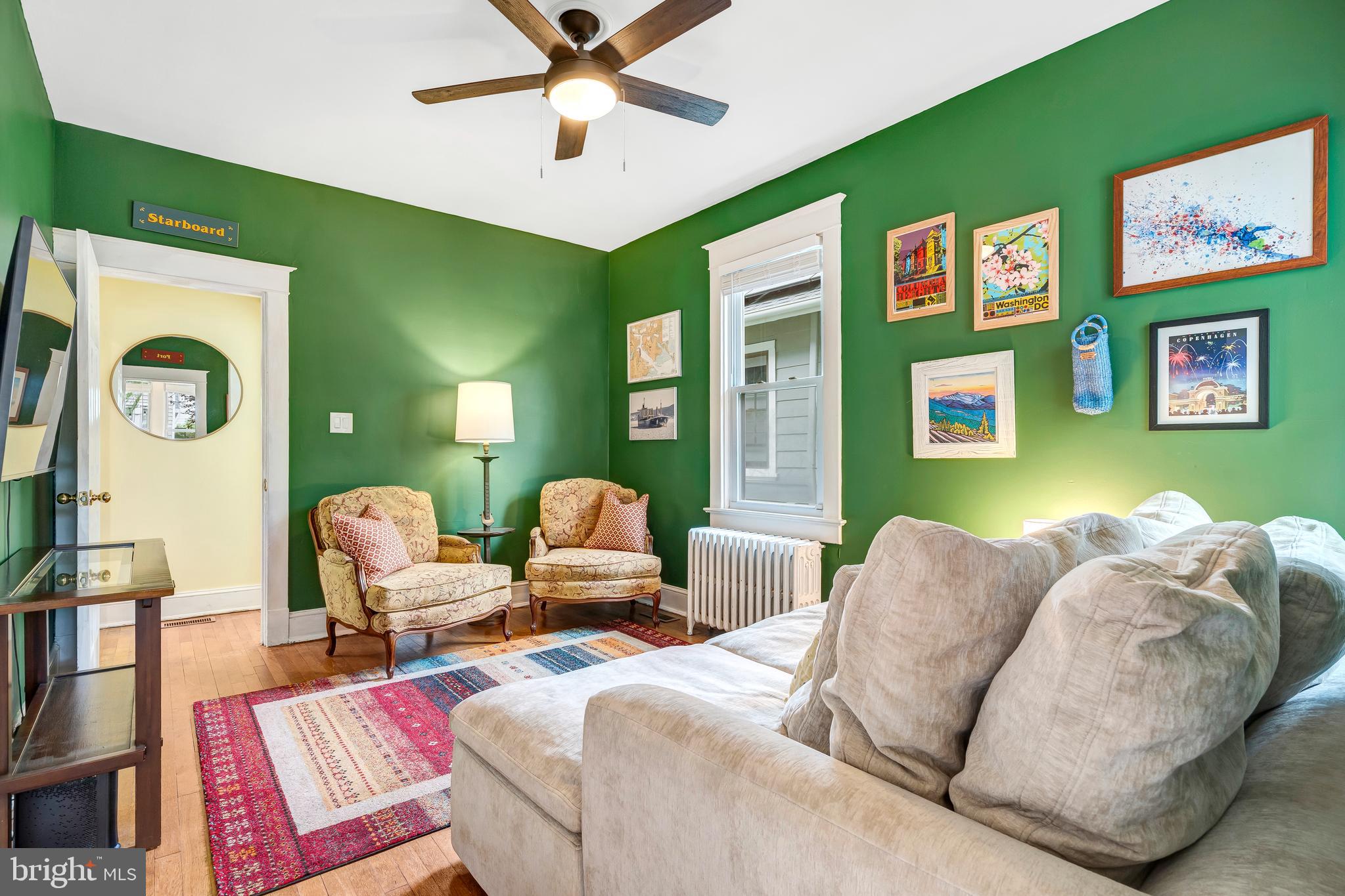 3003 10TH STREET NE