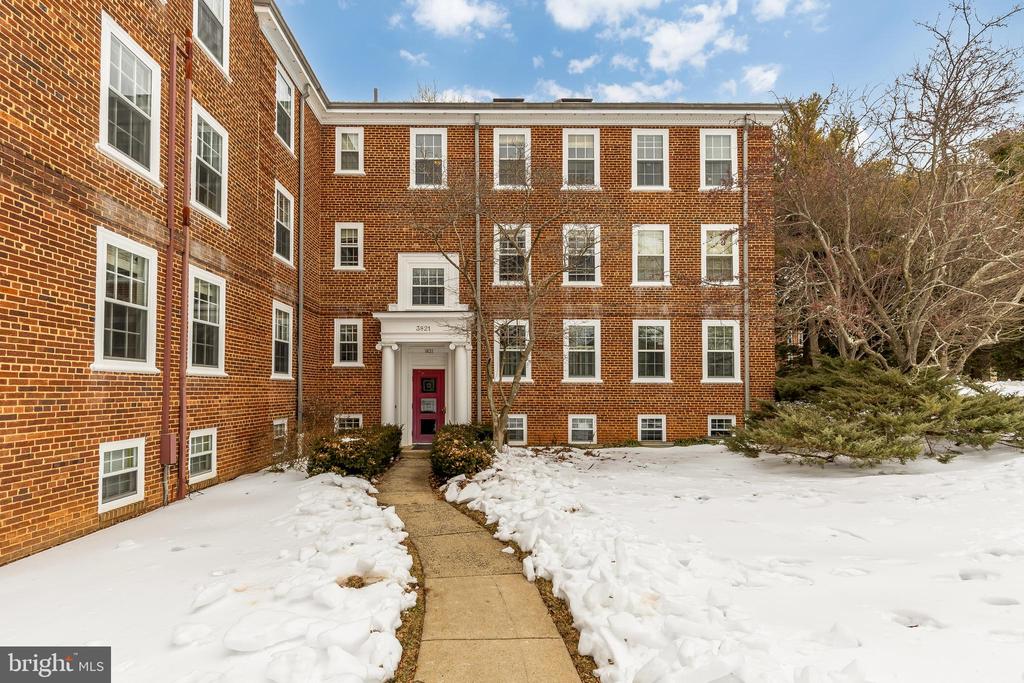 3821 NEWARK STREET NW B440