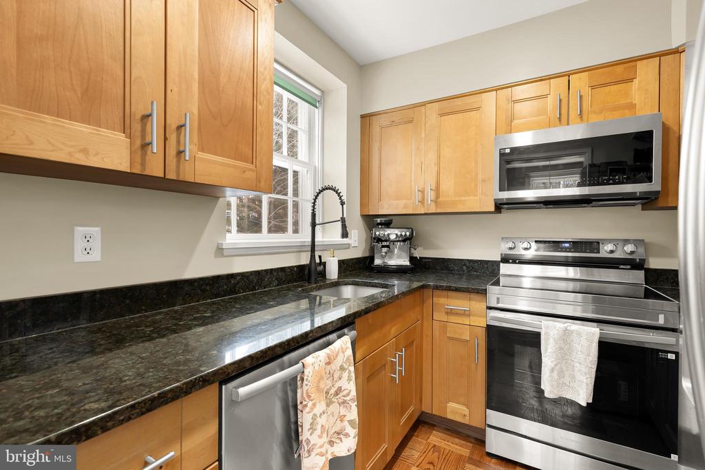 3821 NEWARK STREET NW B440