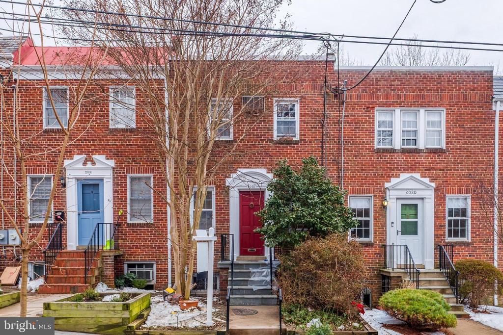 2018 TUNLAW ROAD NW