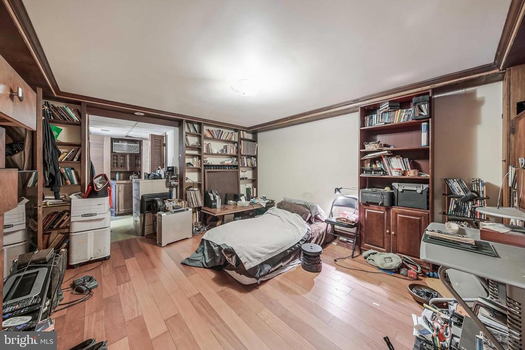 2018 TUNLAW ROAD NW