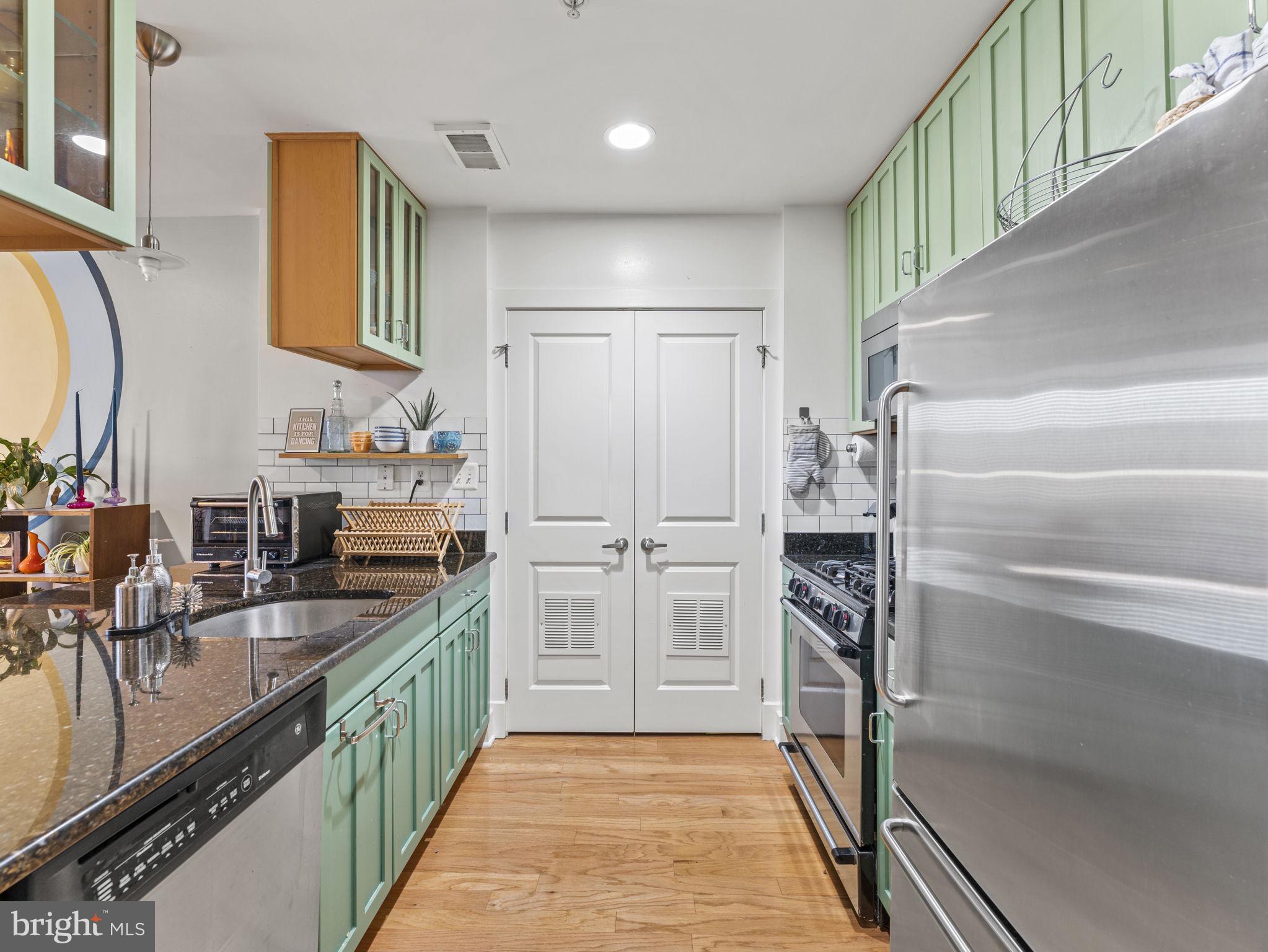 1200 N Hartford St #109