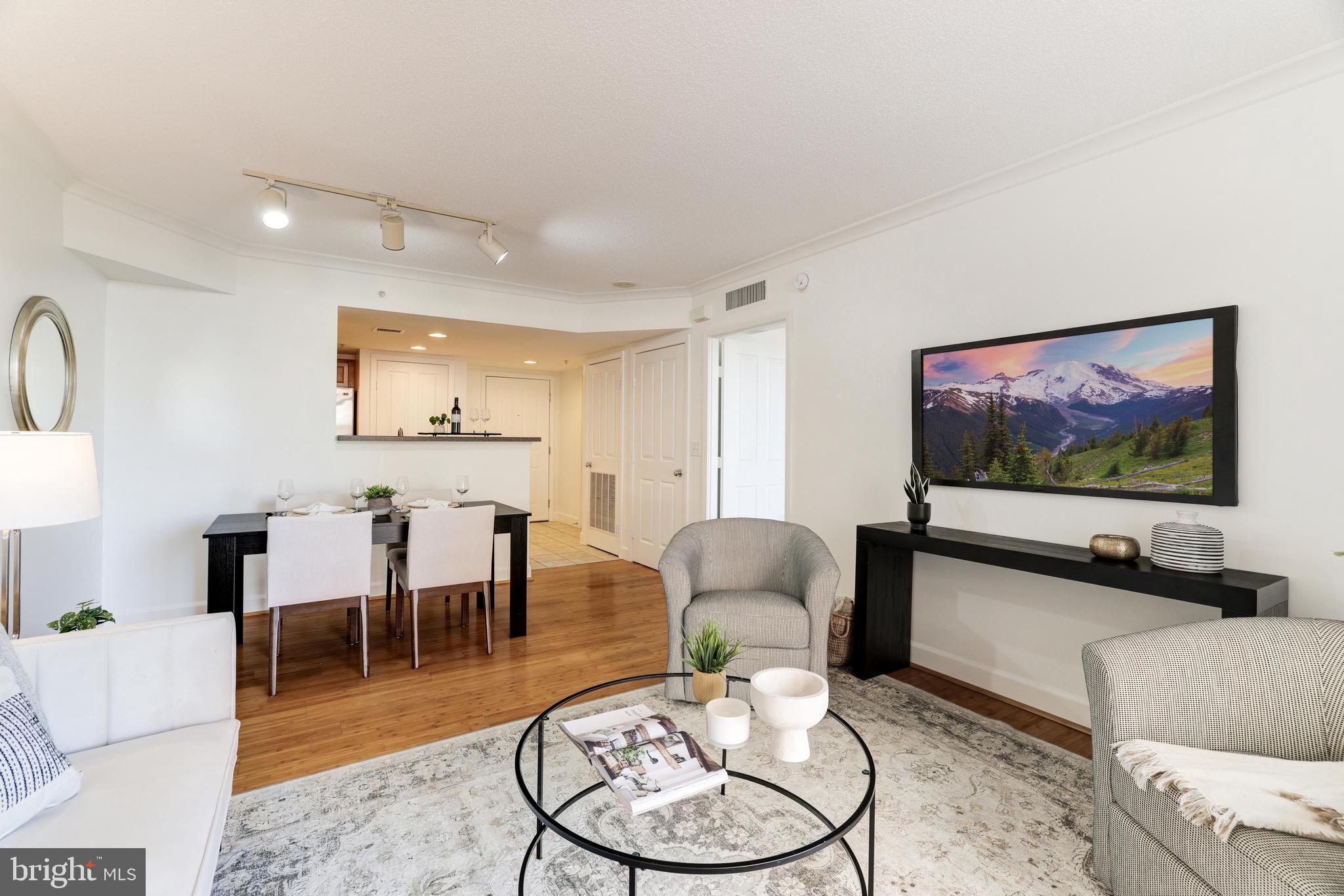 1205 N Garfield St #510
