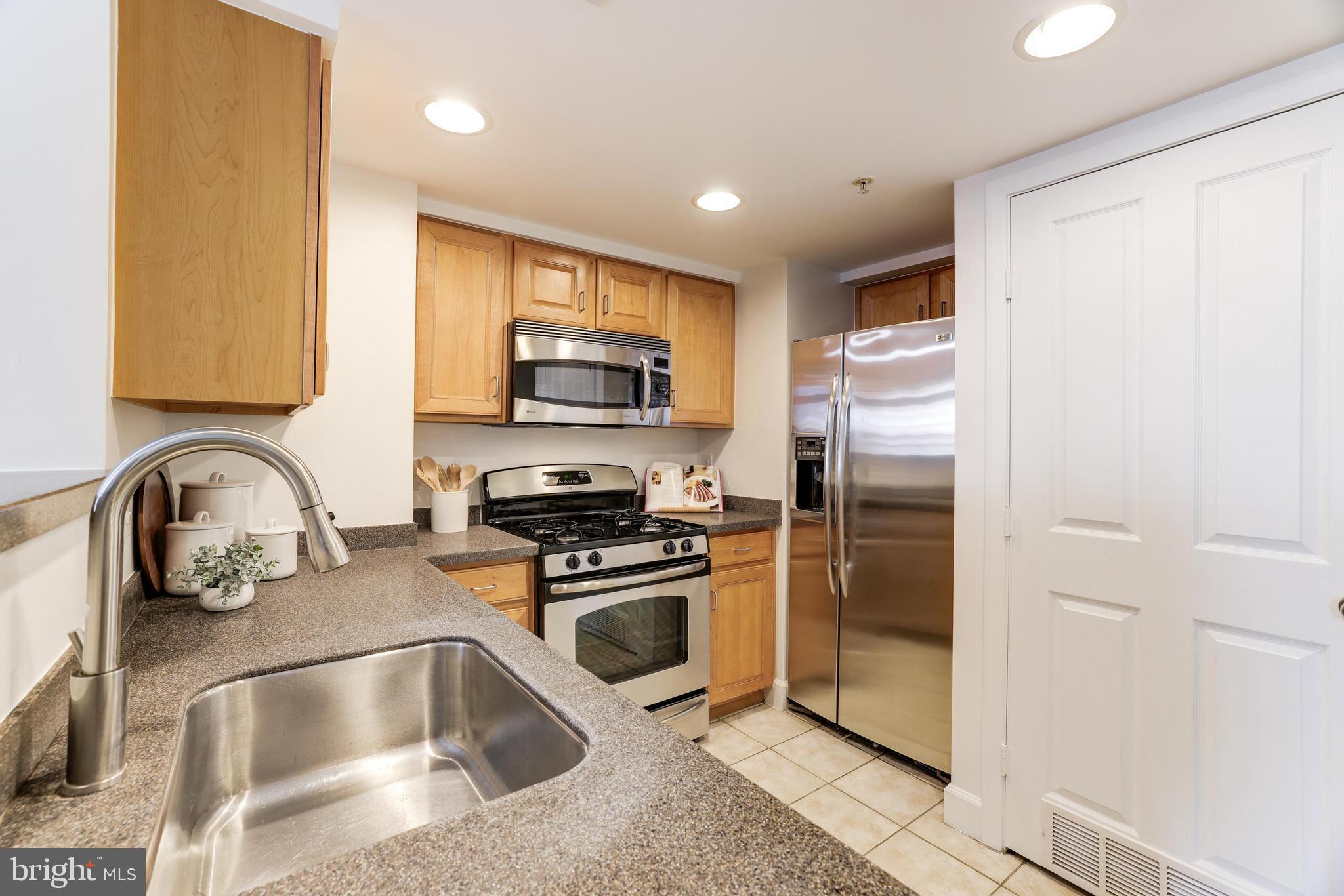 1205 N Garfield St #510
