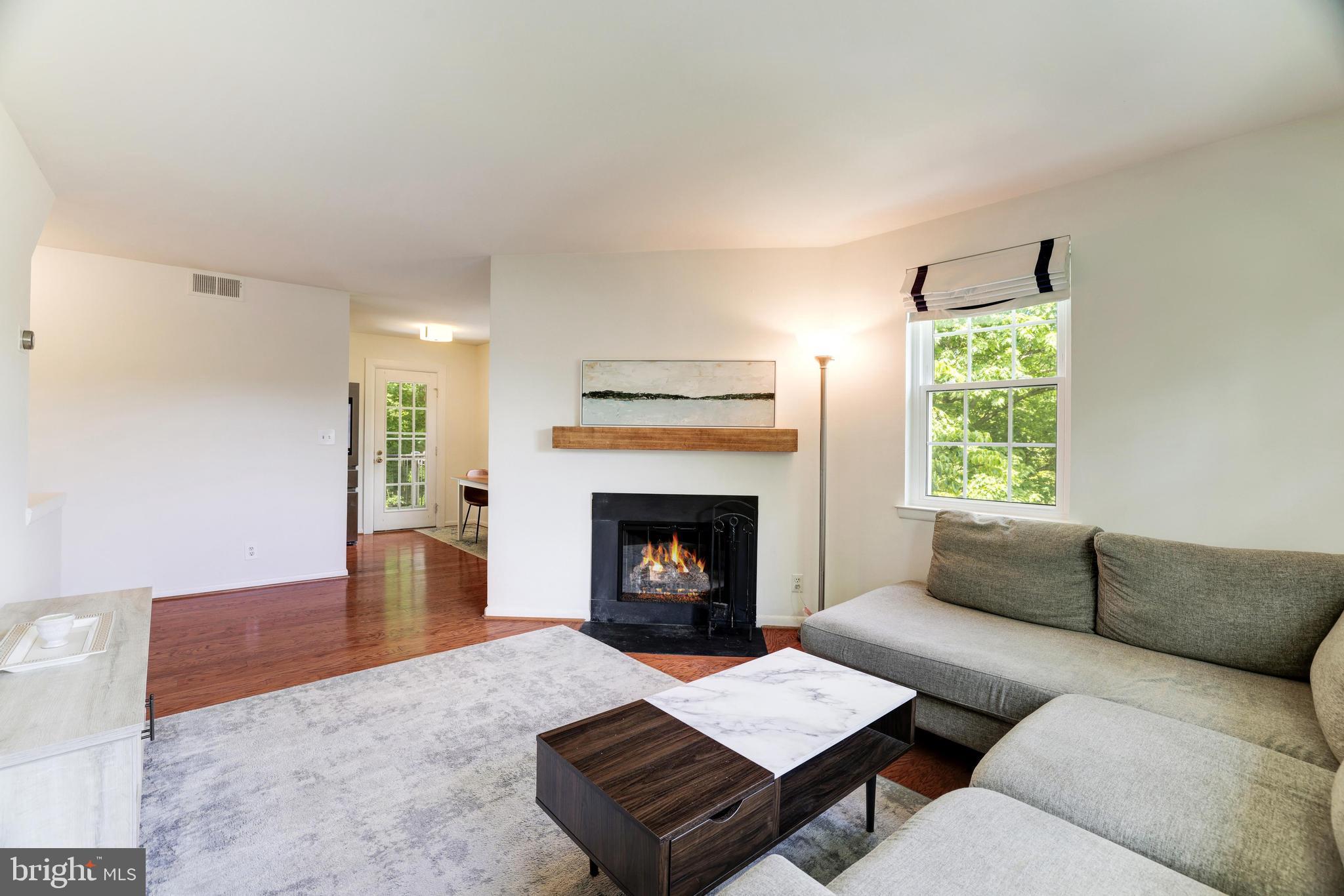 4633-C 28th Rd S #C