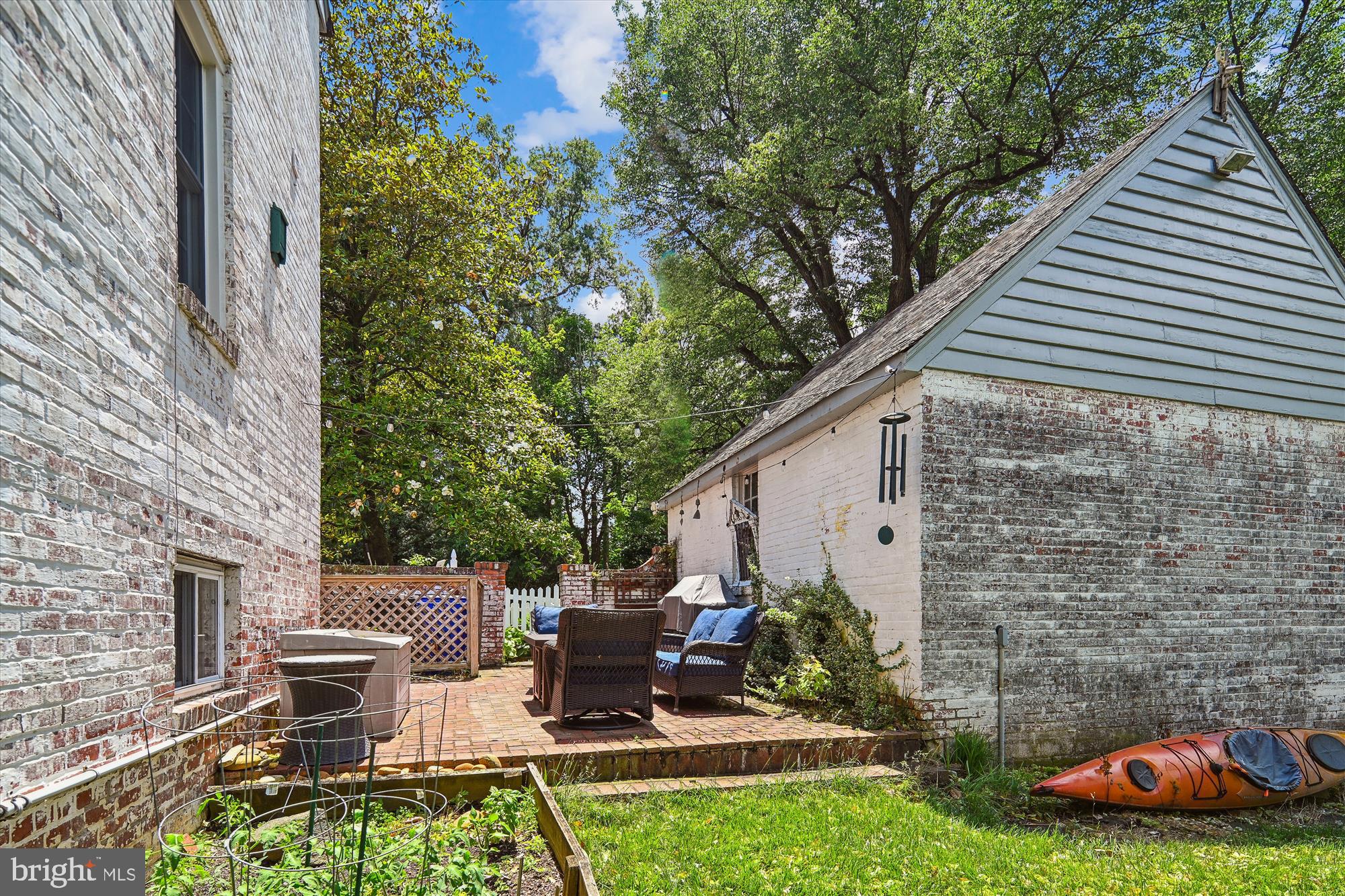 1802 N WAKEFIELD STREET