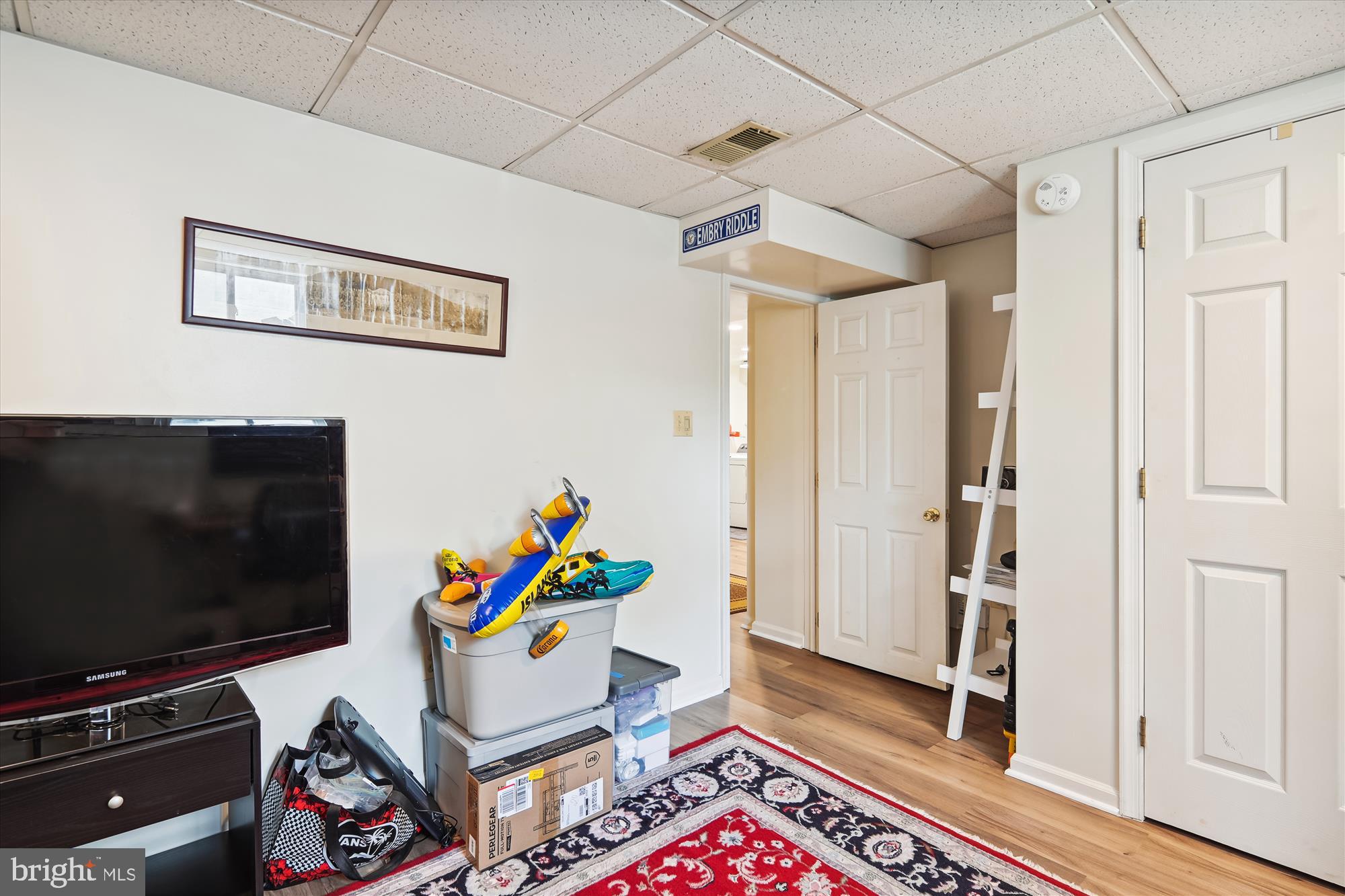 1802 N WAKEFIELD STREET