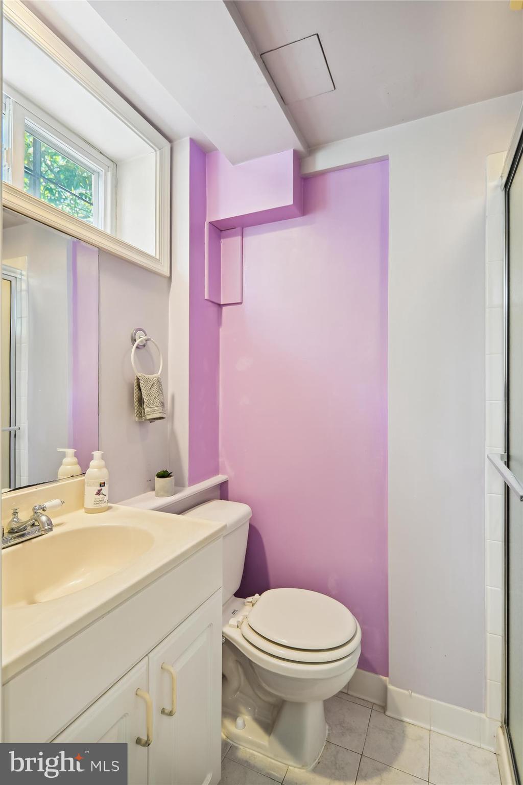 1802 N WAKEFIELD STREET