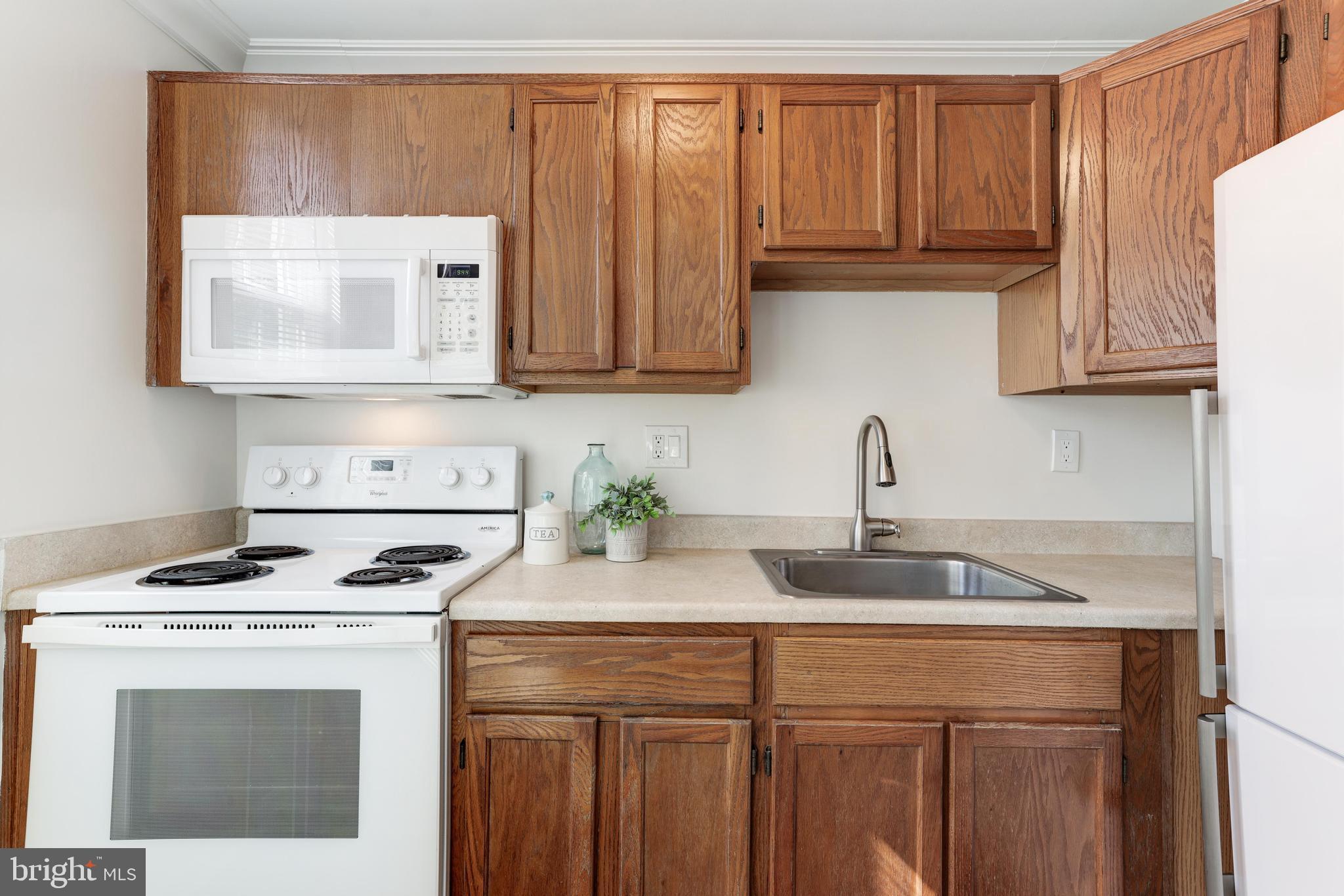 1913 KEY BOULEVARD 11572