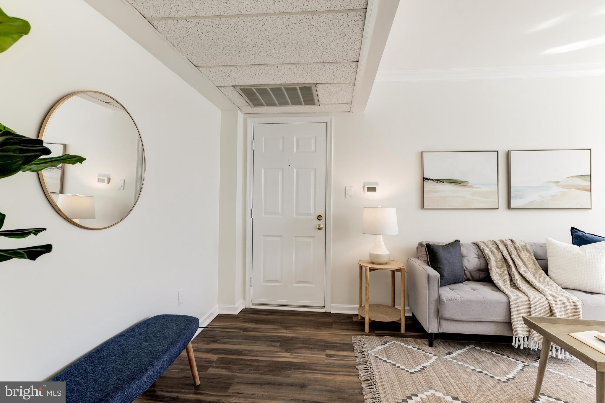 1913 KEY BOULEVARD 11572