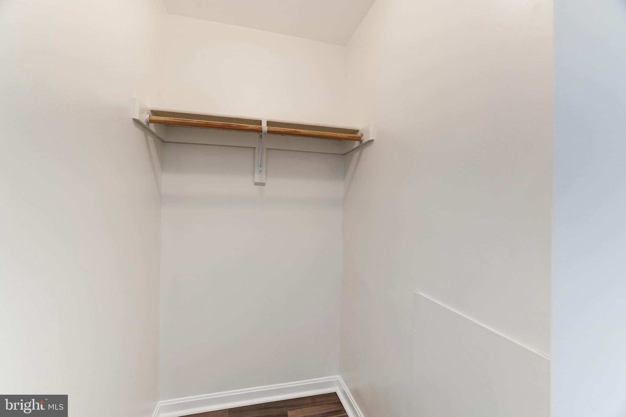 1913 KEY BOULEVARD 11572