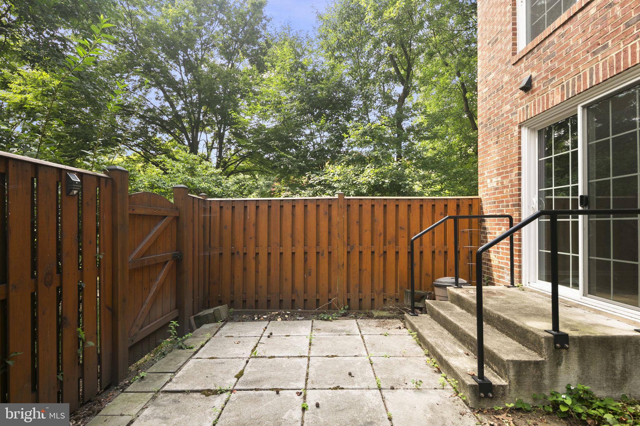 2514 S WALTER REED DRIVE 5