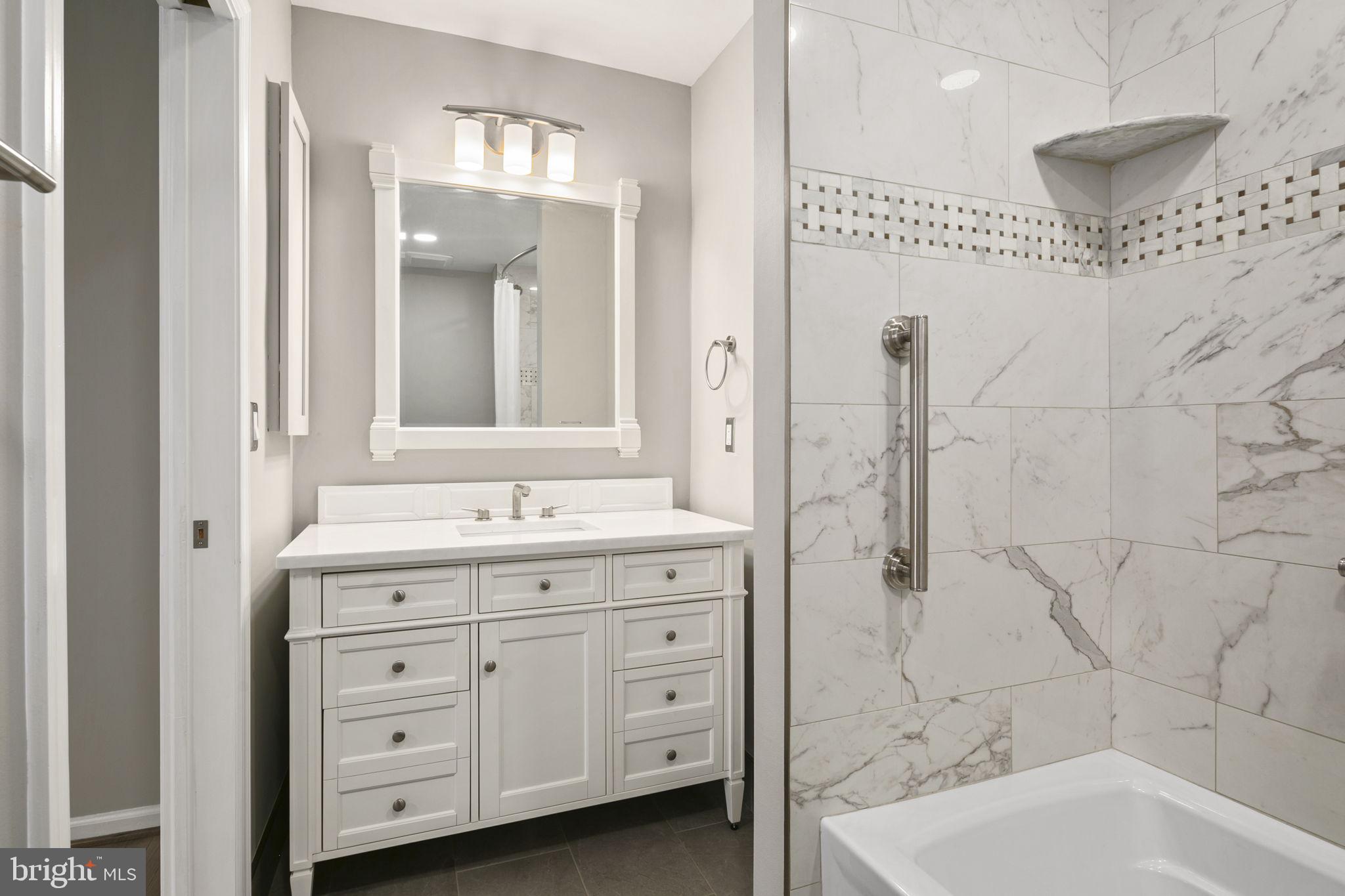 2514 S WALTER REED DRIVE 5