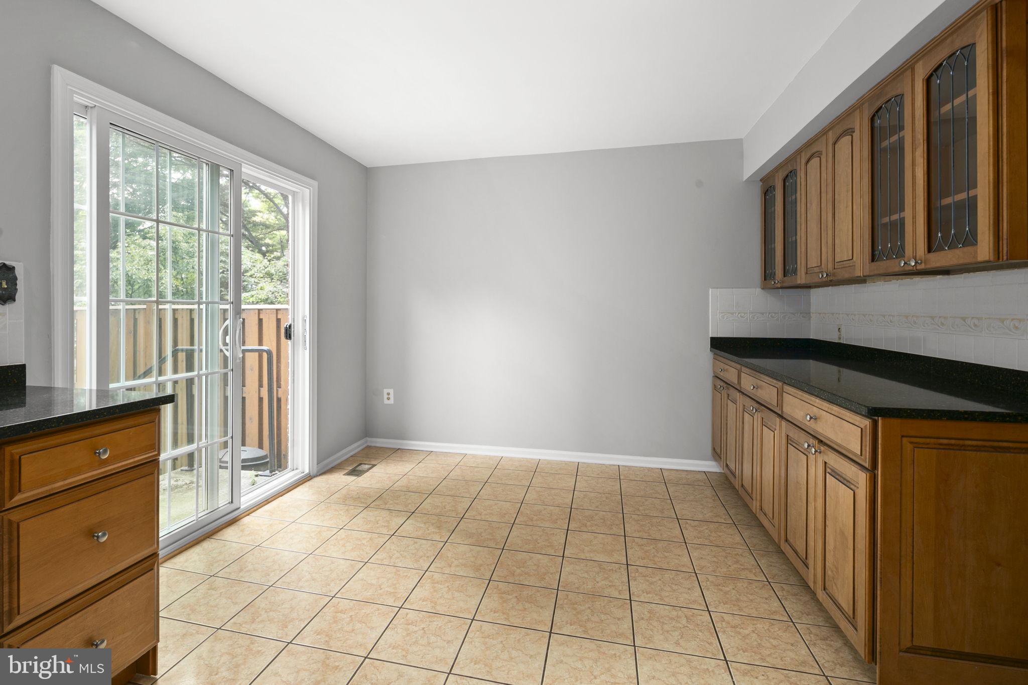 2514 S WALTER REED DRIVE 5