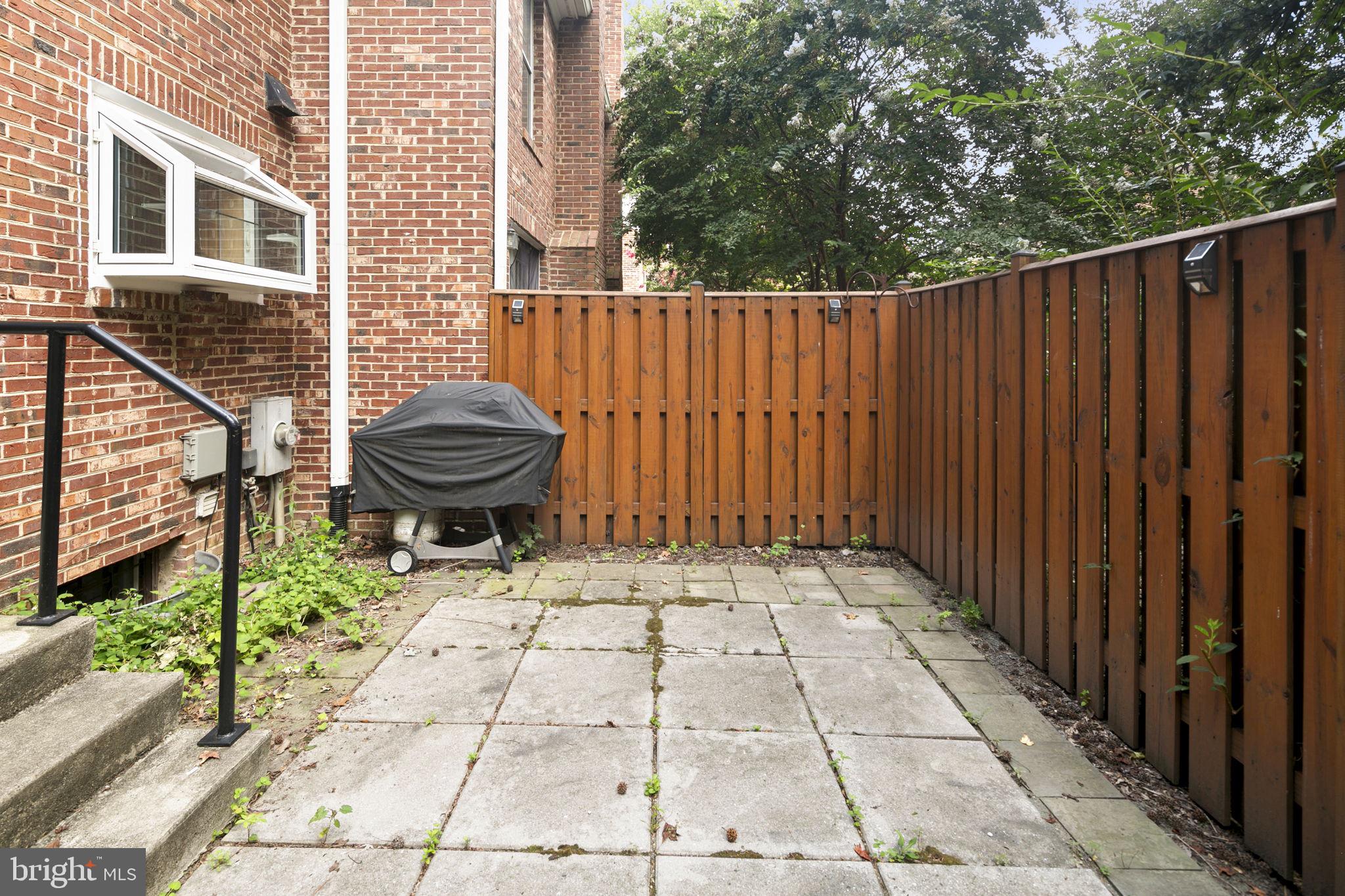 2514 S WALTER REED DRIVE 5