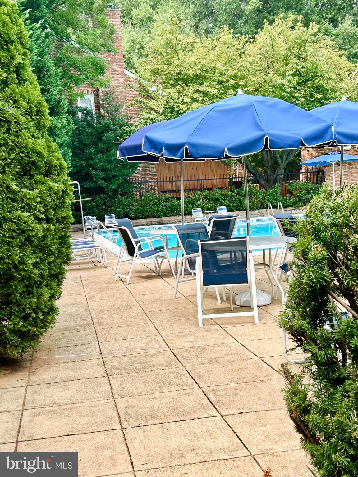 2514 S WALTER REED DRIVE 5