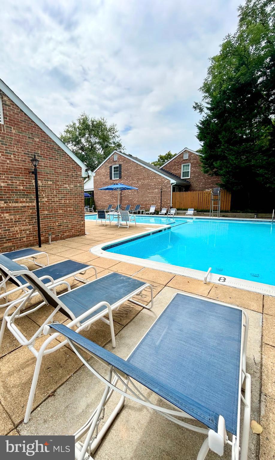 2514 S WALTER REED DRIVE 5