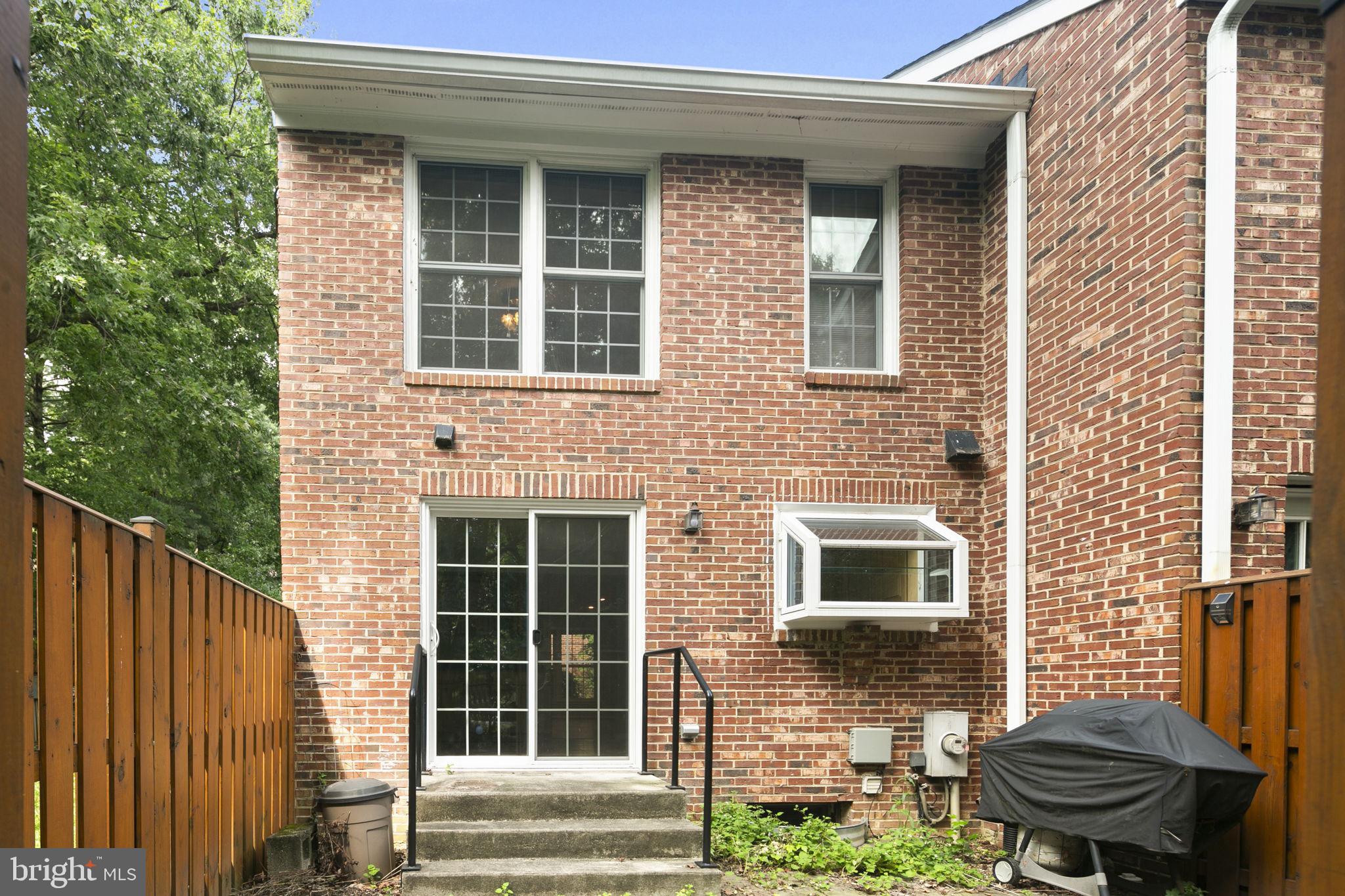 2514 S WALTER REED DRIVE 5