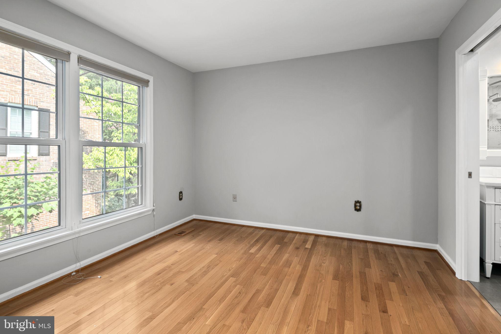 2514 S WALTER REED DRIVE 5