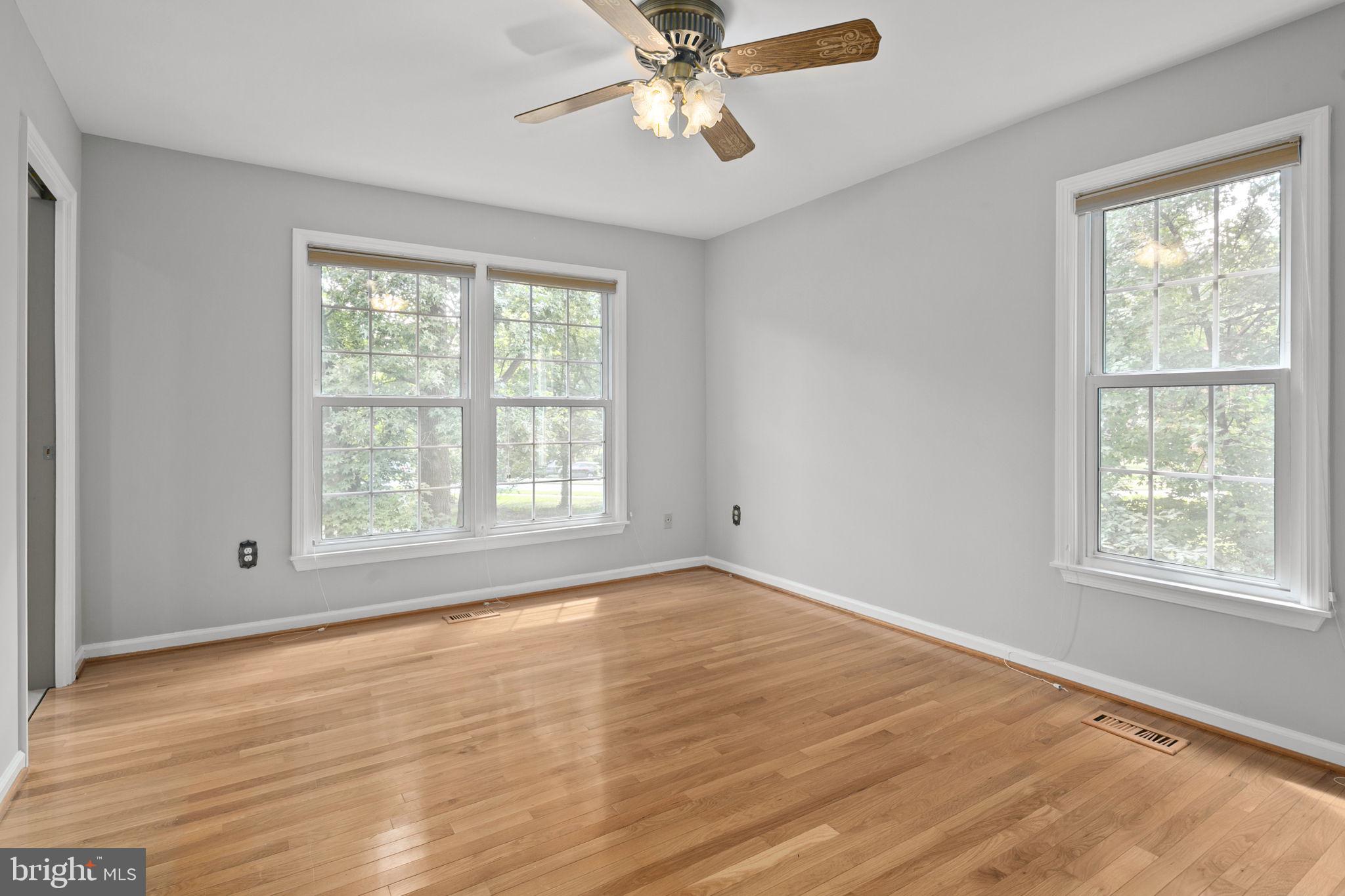 2514 S WALTER REED DRIVE 5