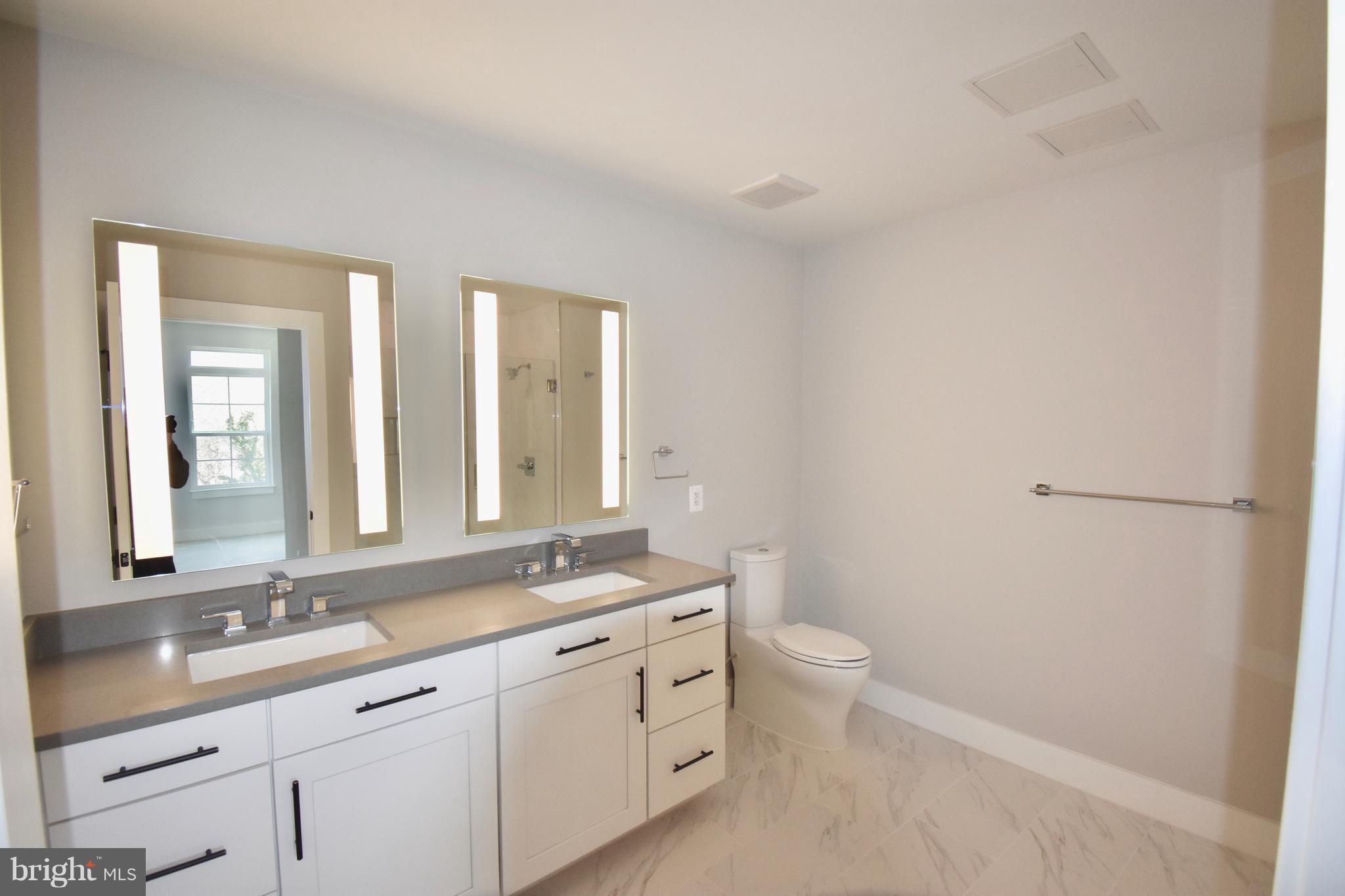 1411 KEY BLVD #604