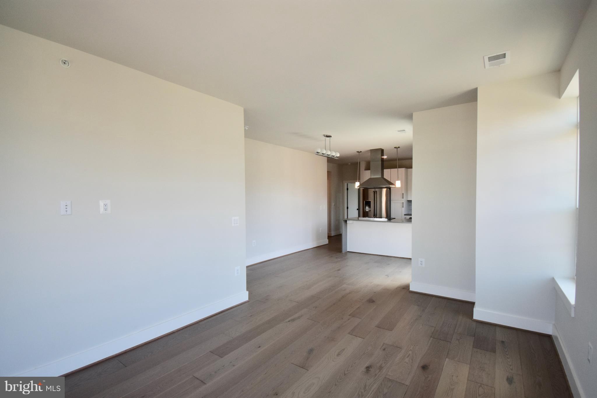 1411 KEY BLVD #604