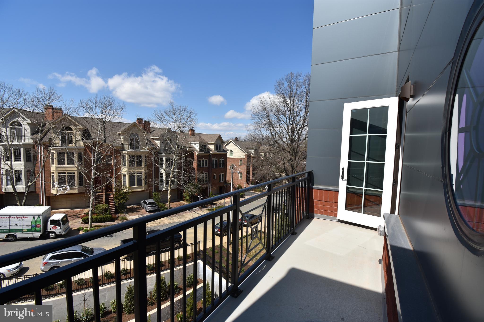 1411 KEY BLVD #604