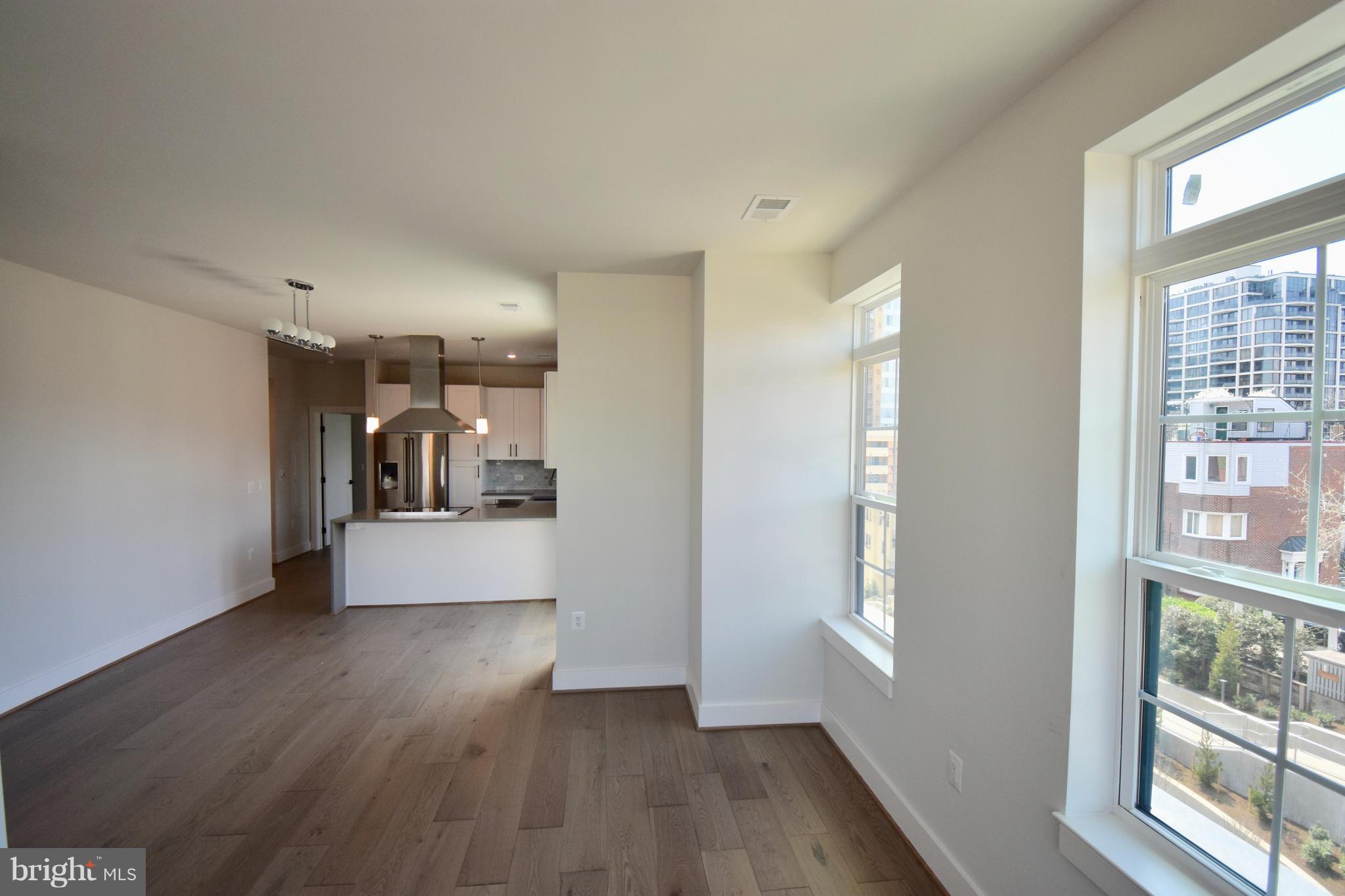 1411 KEY BLVD #604