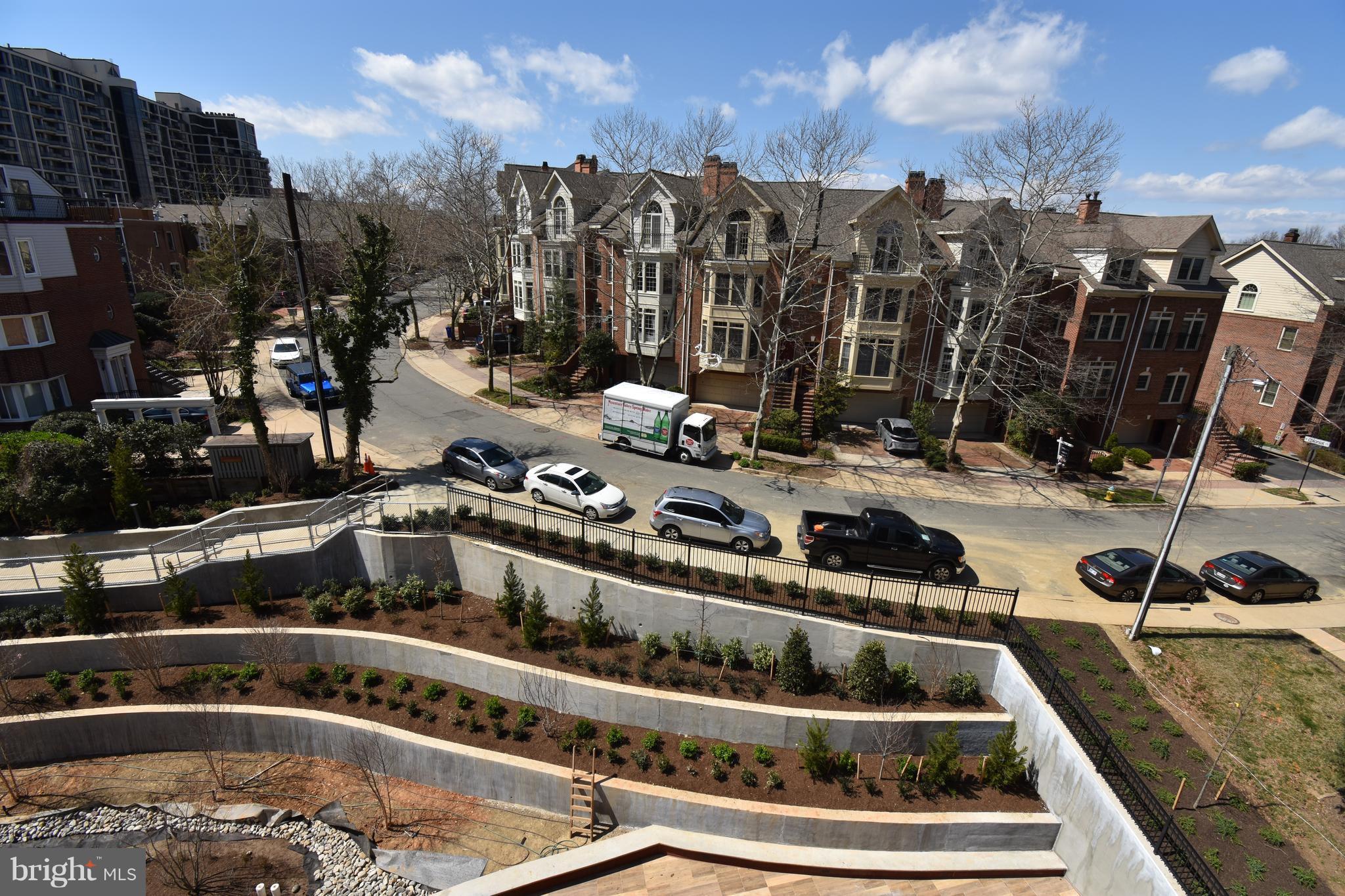 1411 KEY BLVD #604