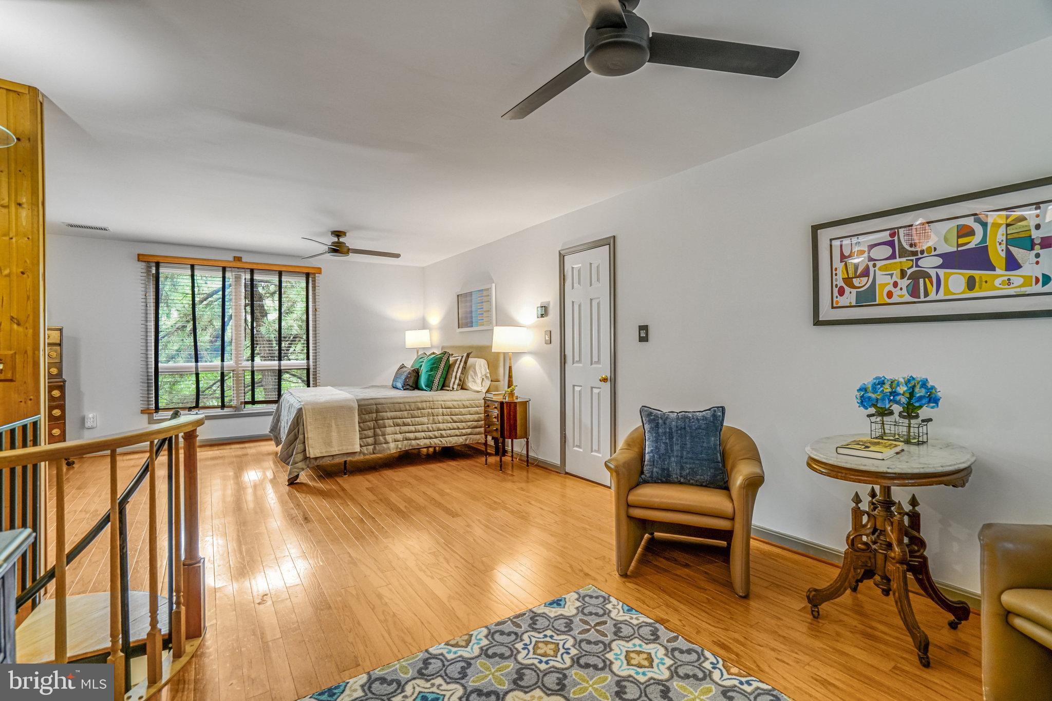 2005 S QUINCY STREET