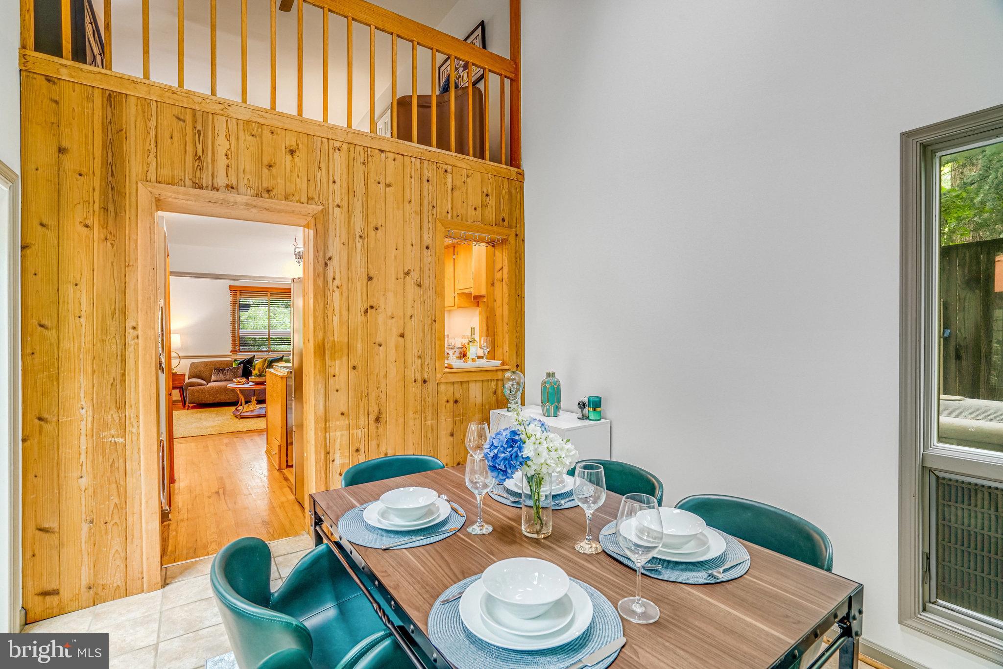 2005 S QUINCY STREET